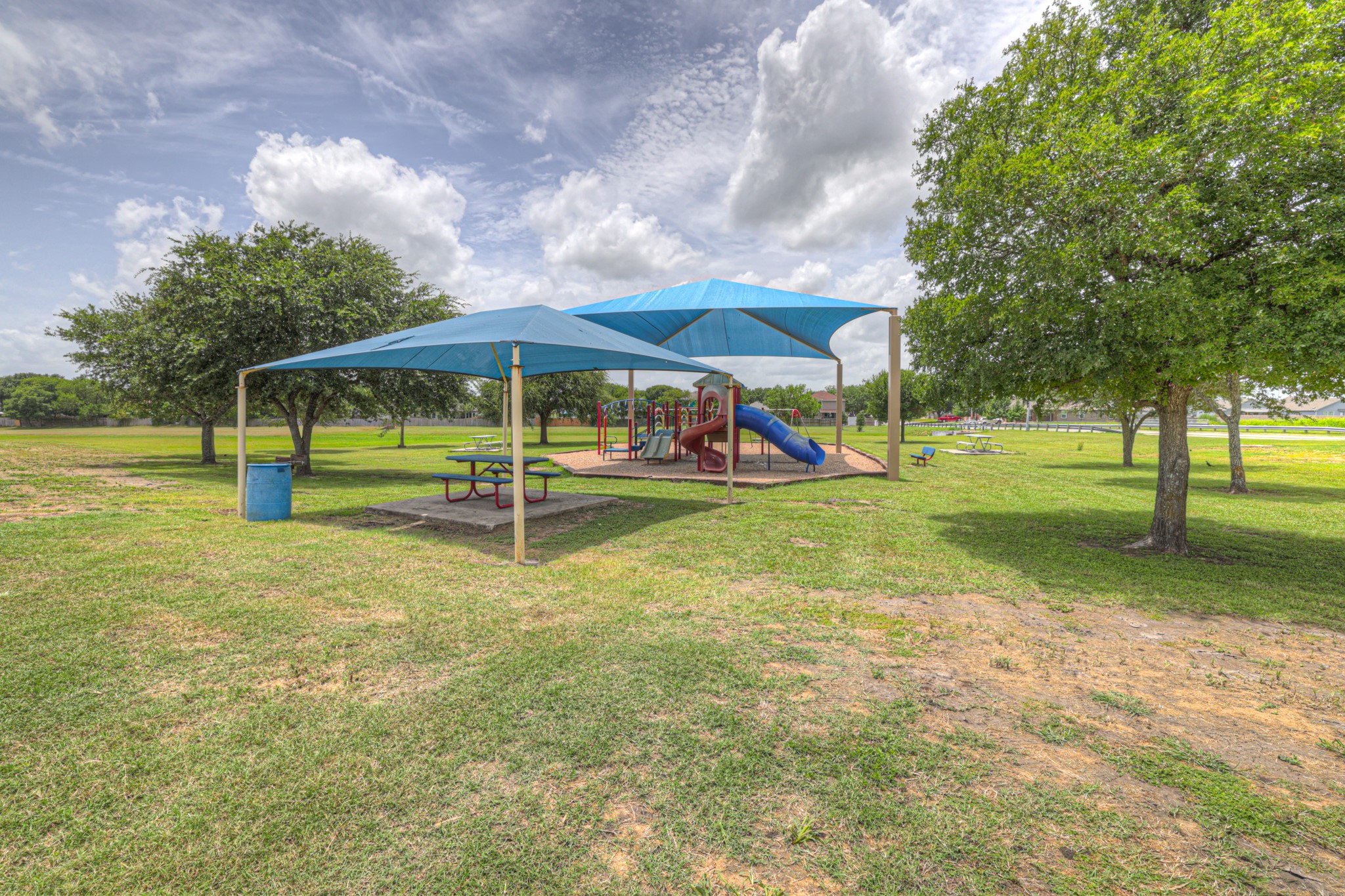 main property photo 33