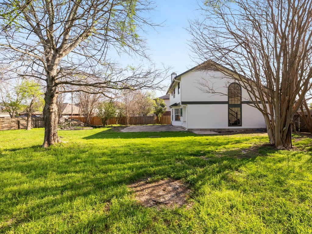 main property photo 22