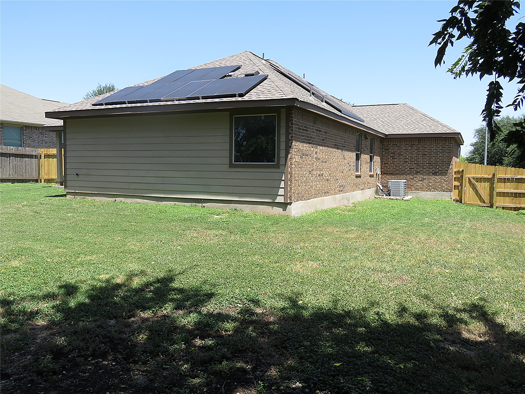 main property photo 22