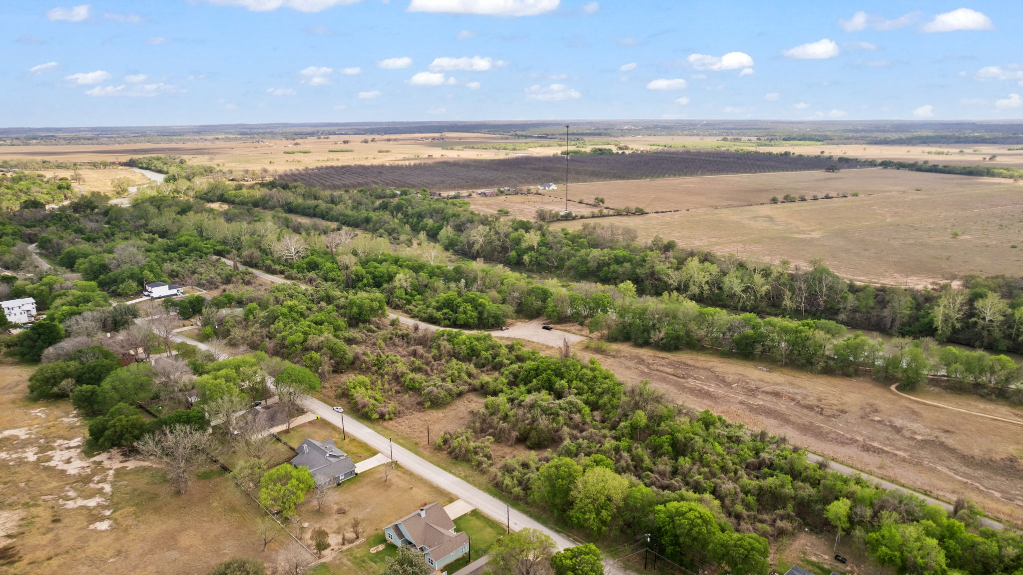 main property photo 24