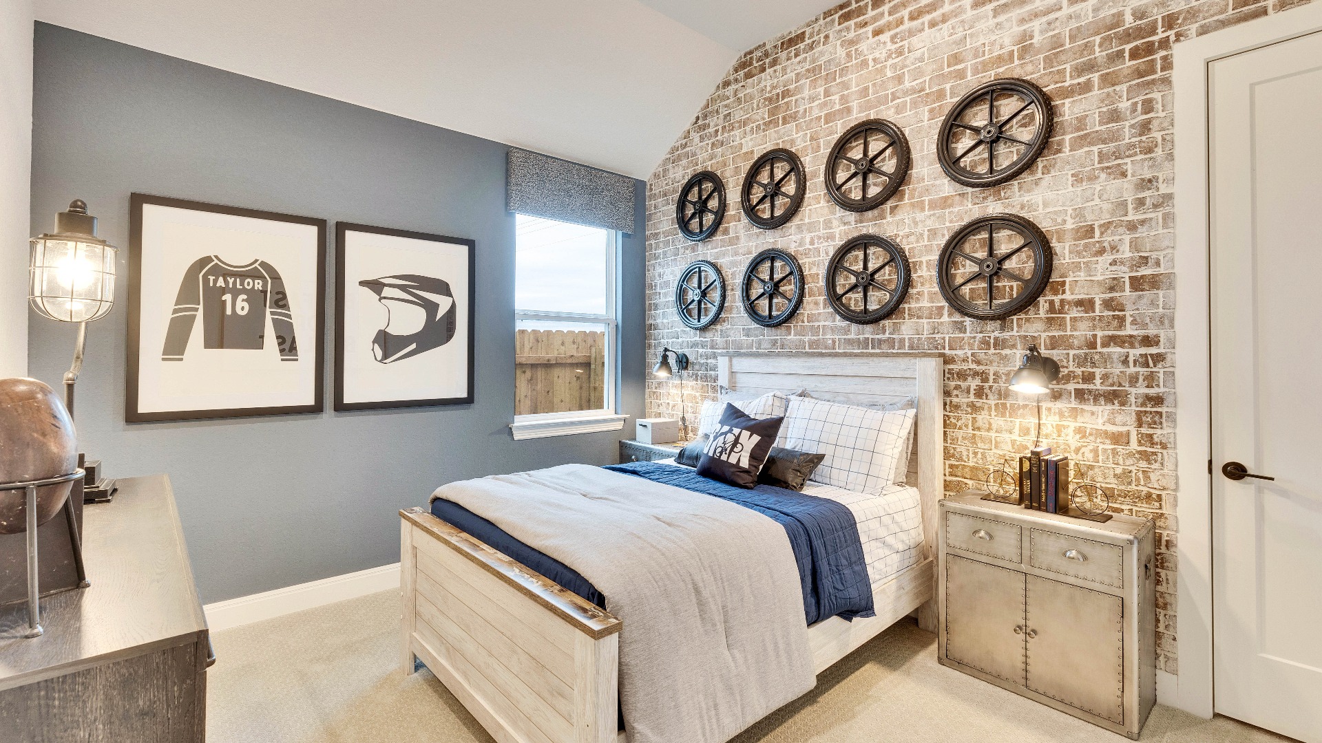 main property photo 33