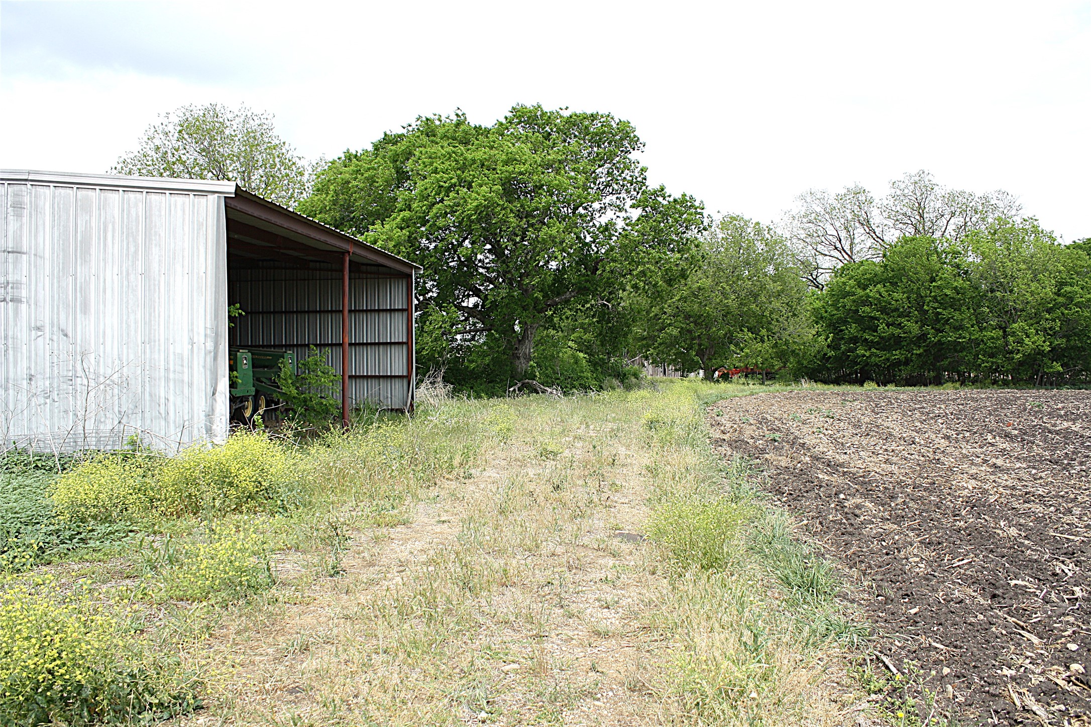 main property photo 13