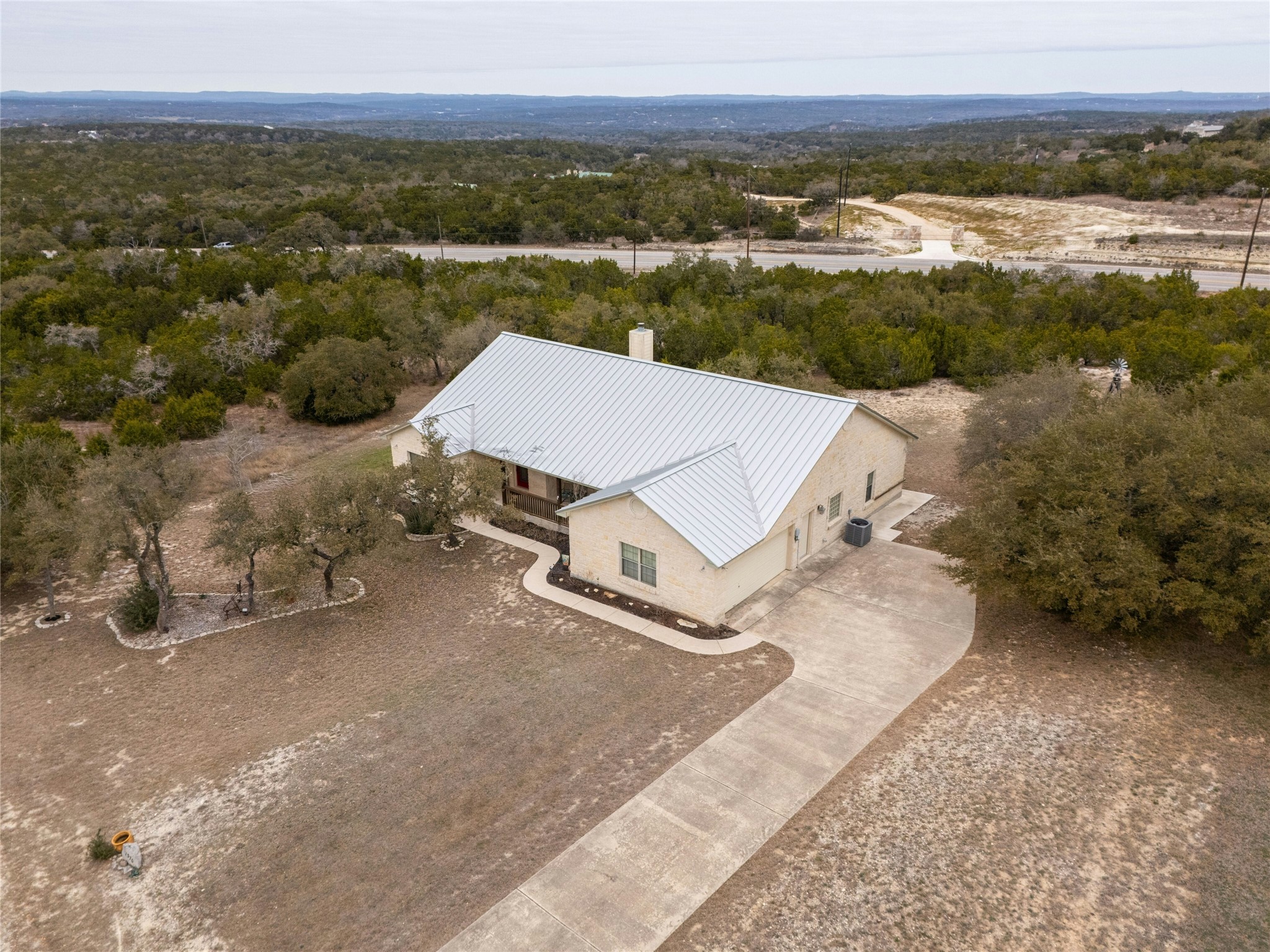 main property photo 24