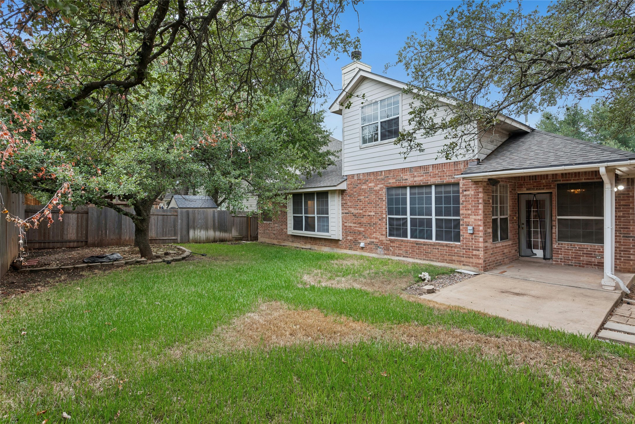 main property photo 30