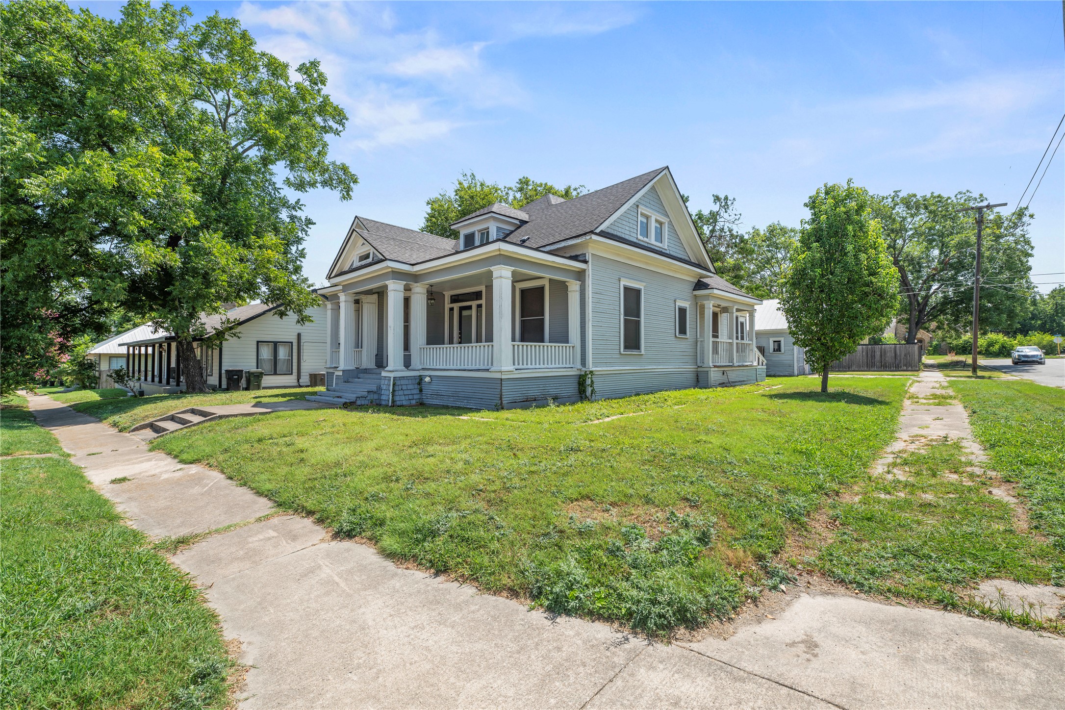 main property photo 29