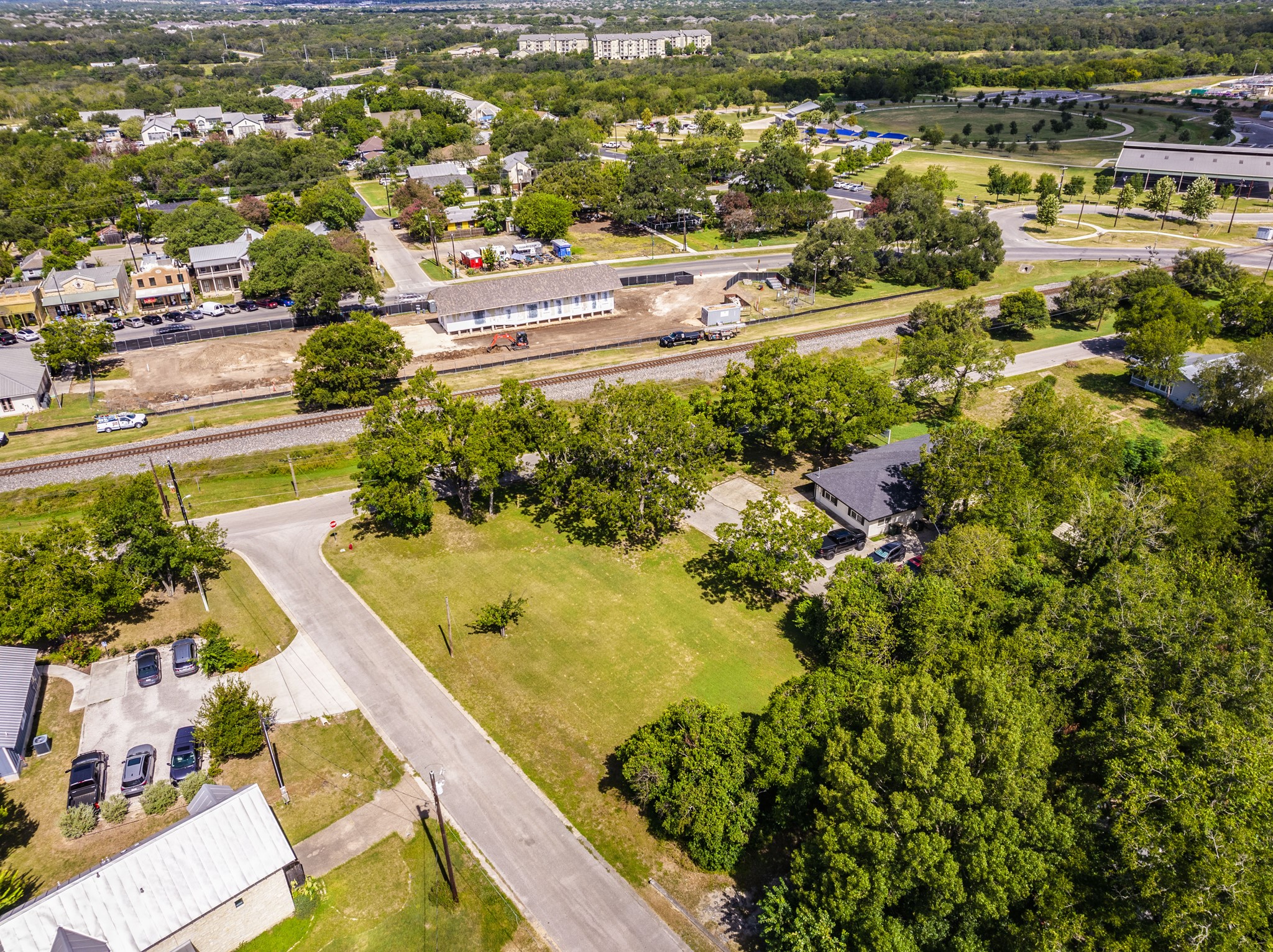 main property photo 12