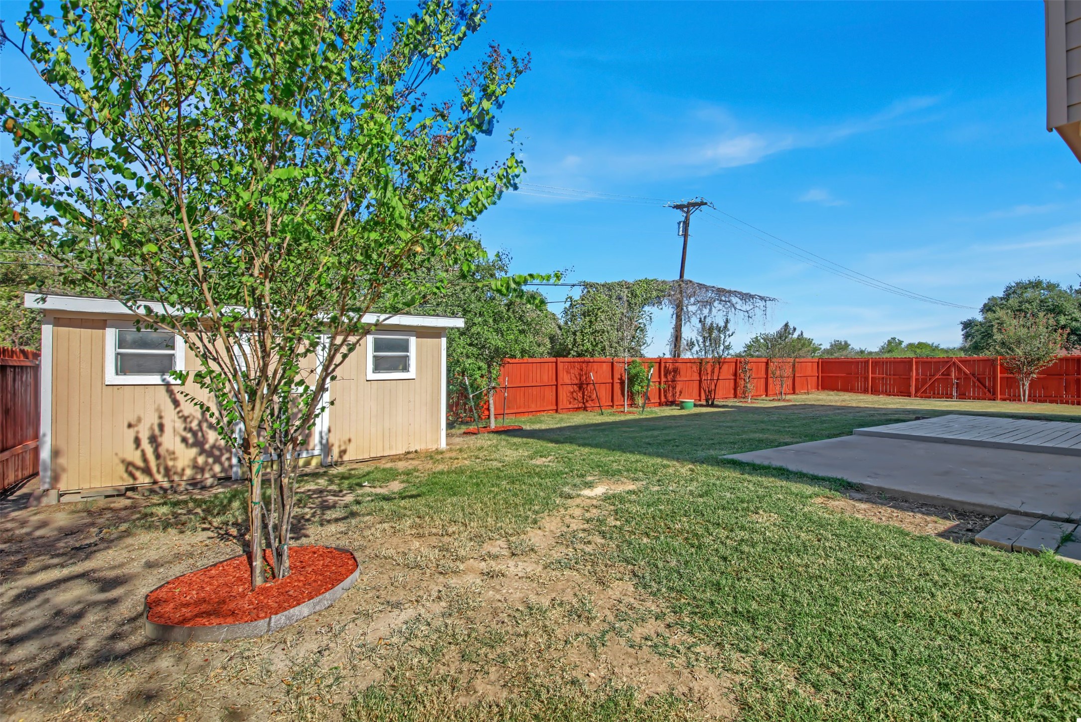 main property photo 27