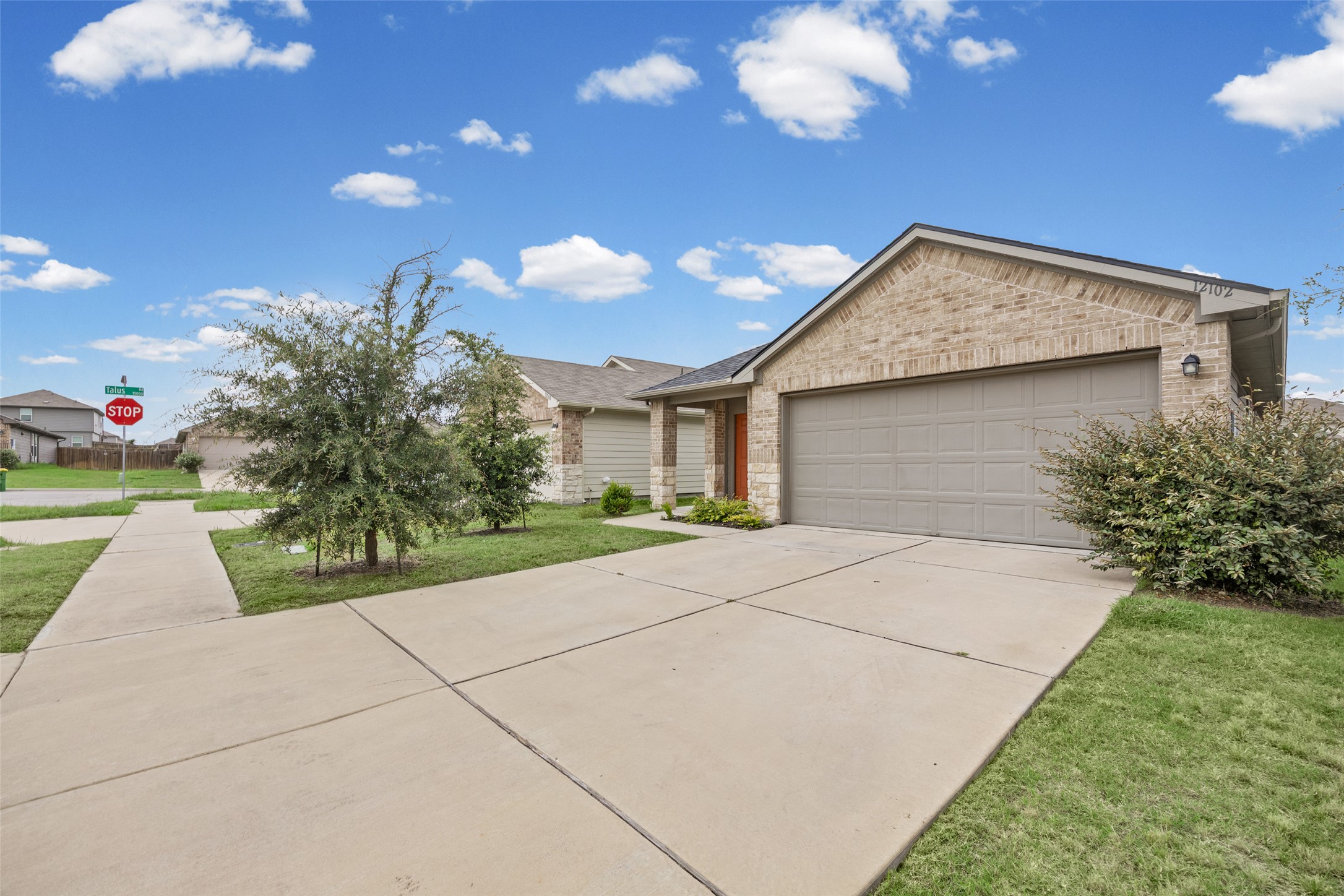 main property photo 22