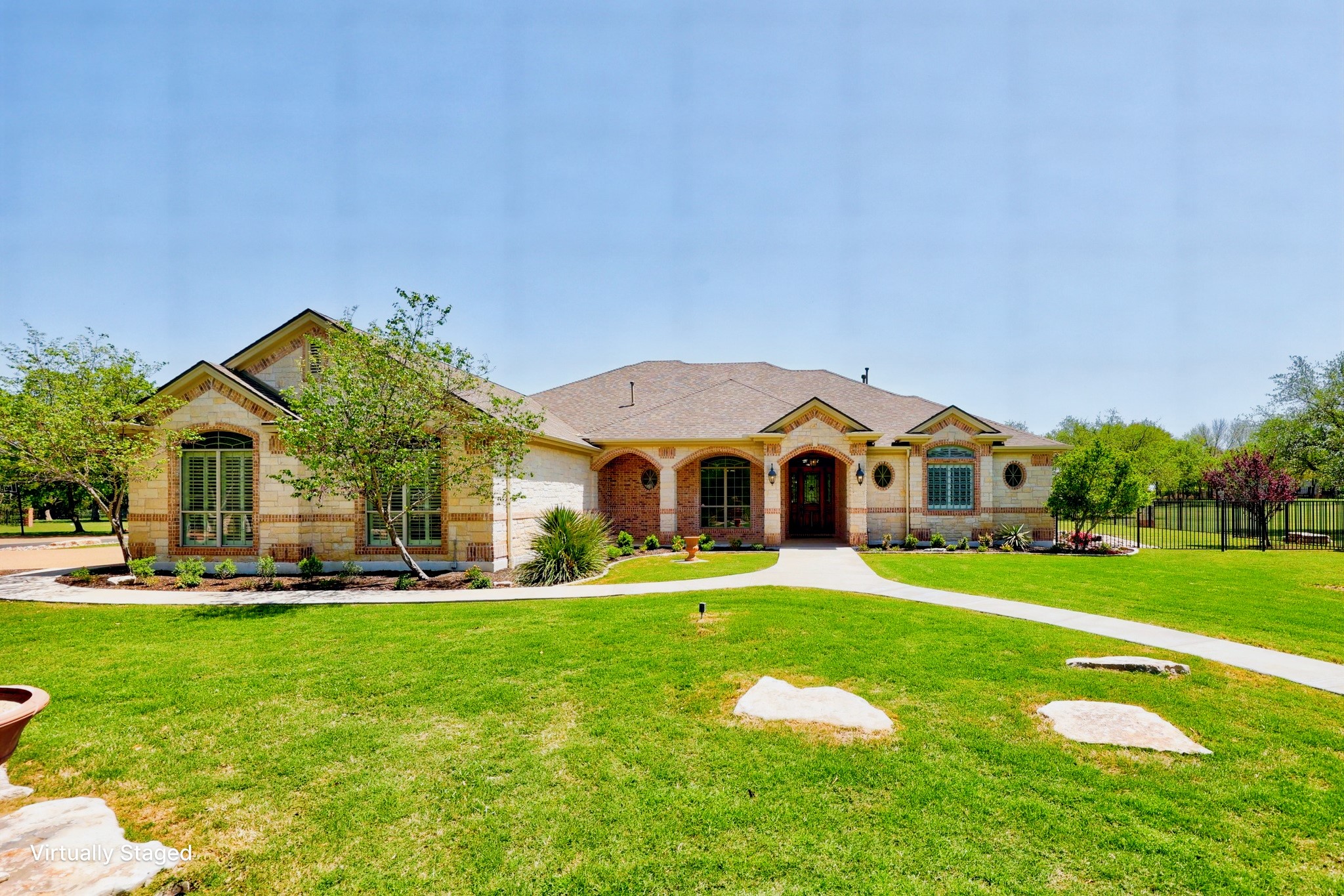 main property photo 24