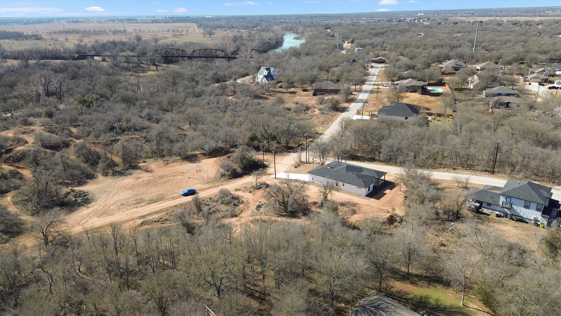 main property photo 7