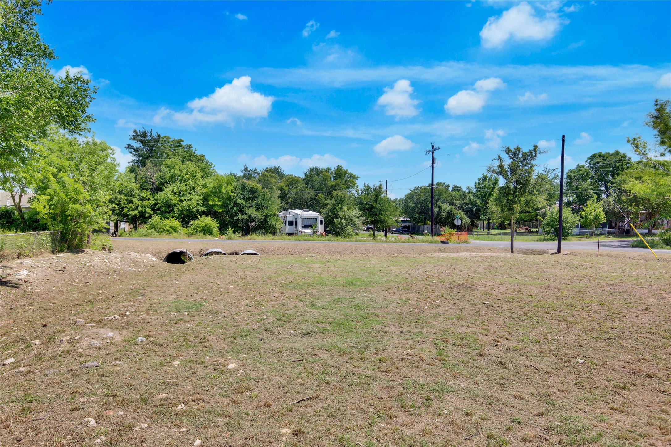 main property photo 10