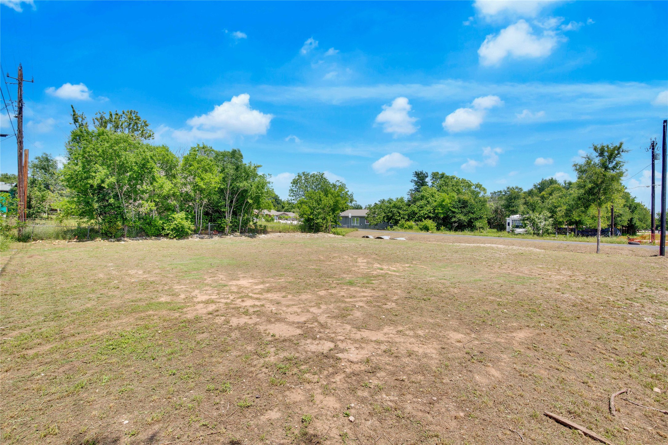 main property photo 12