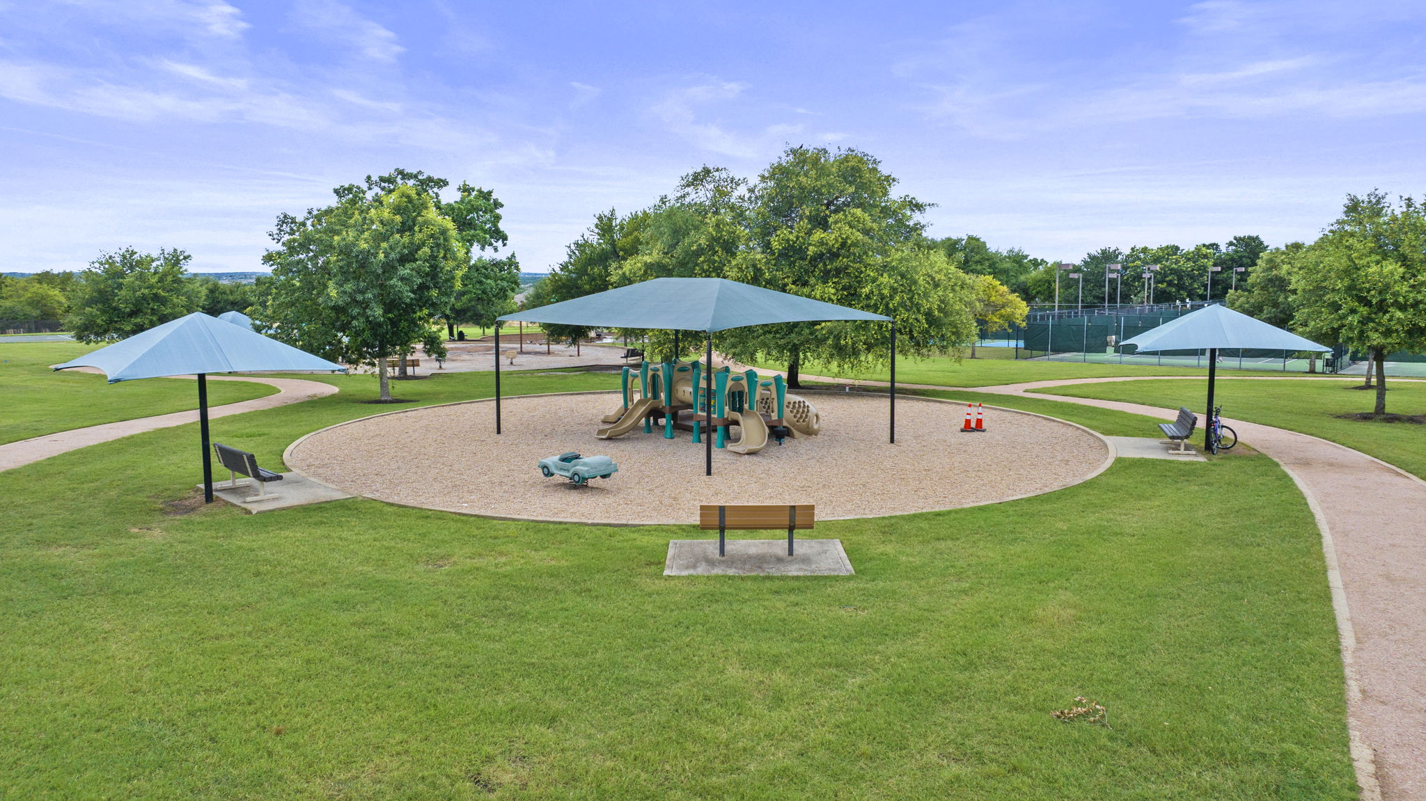 main property photo 36