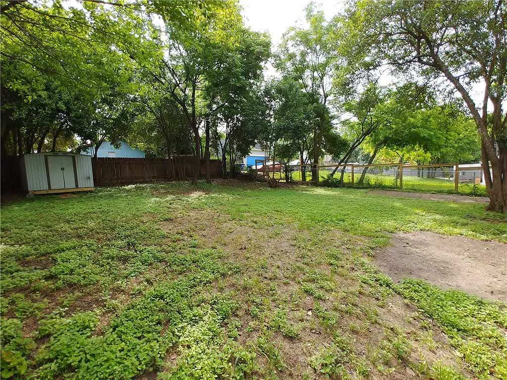 main property photo 17