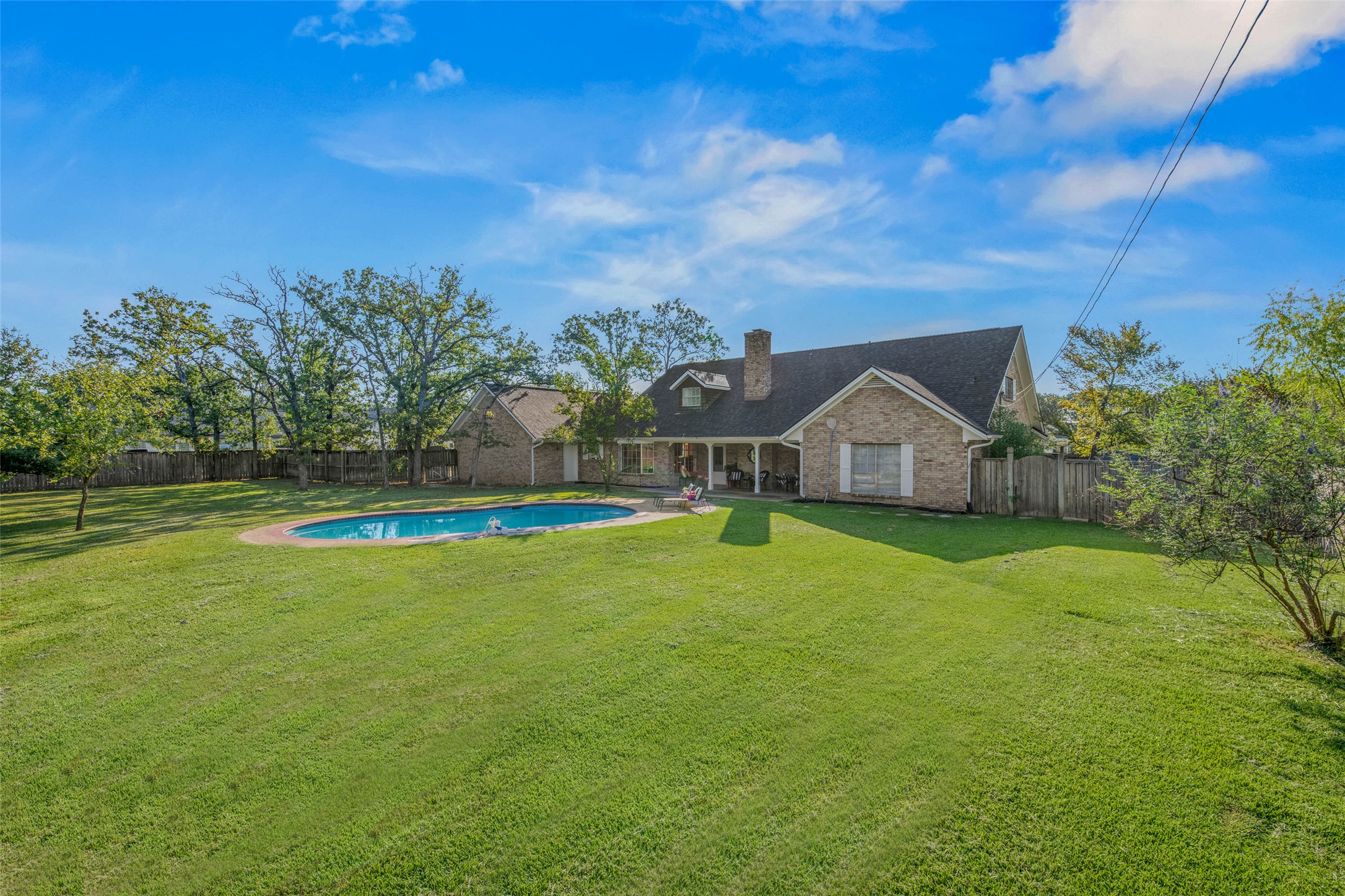 main property photo 39