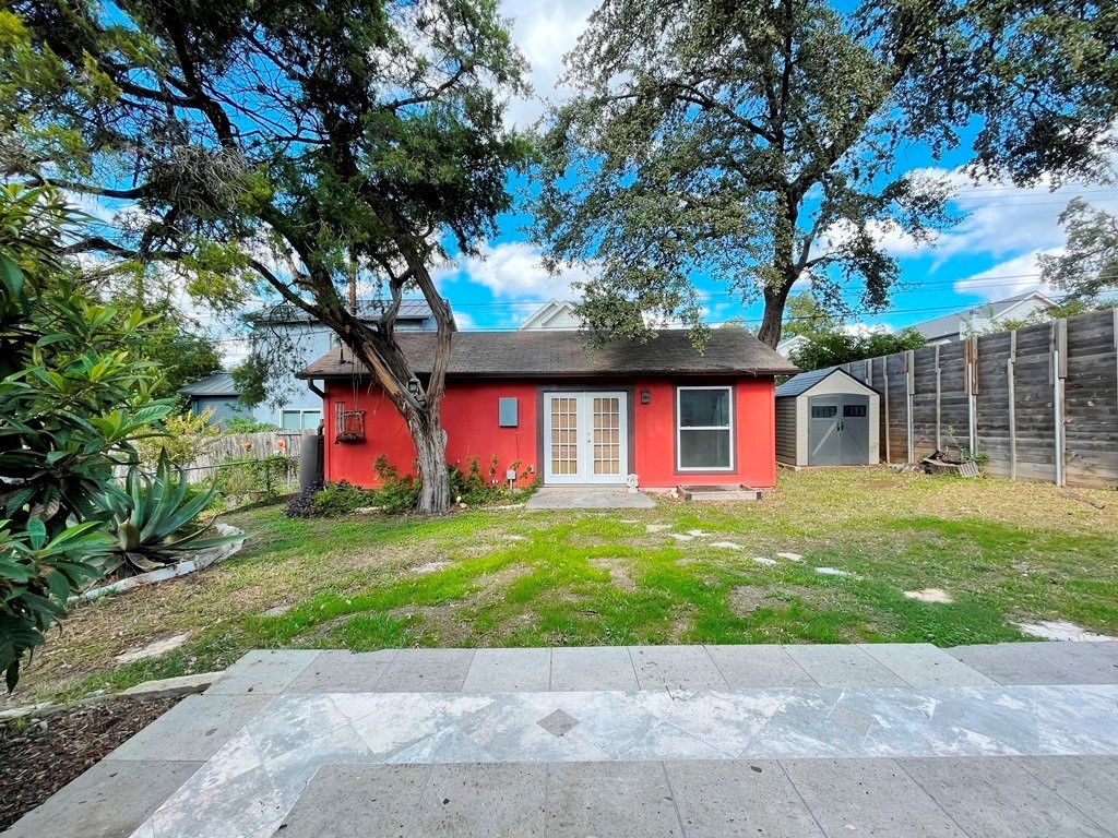 main property photo 30