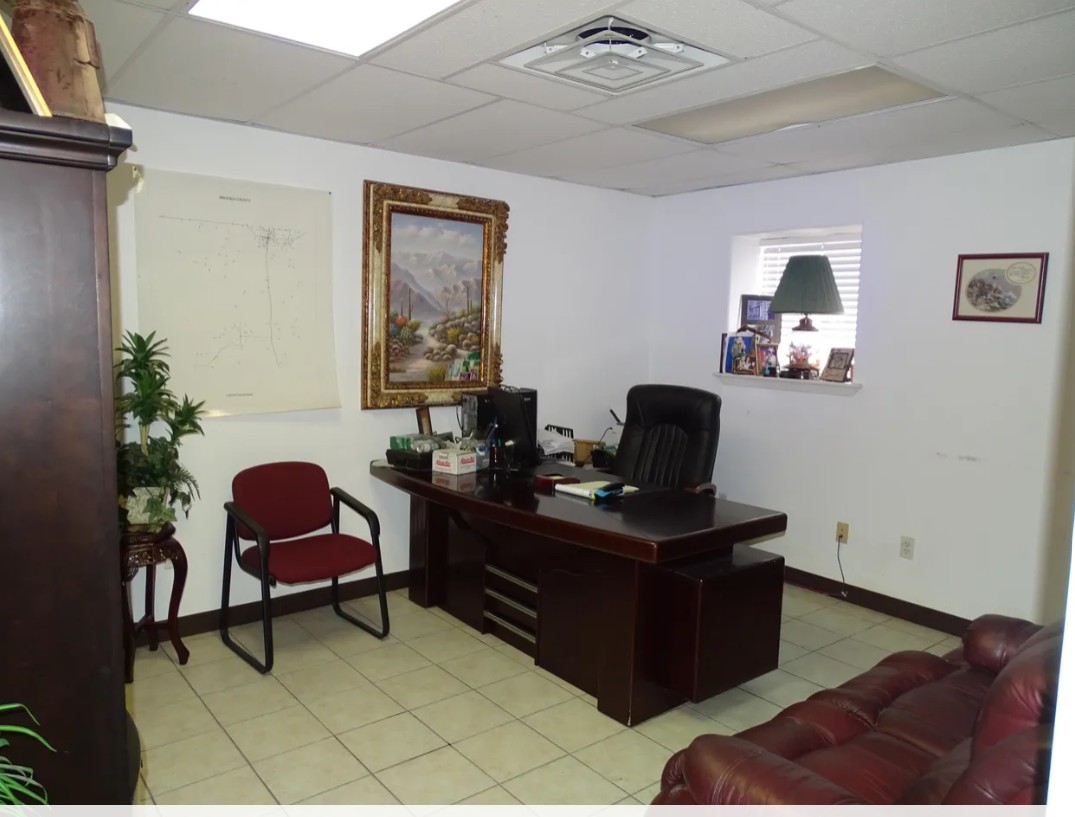 main property photo 14