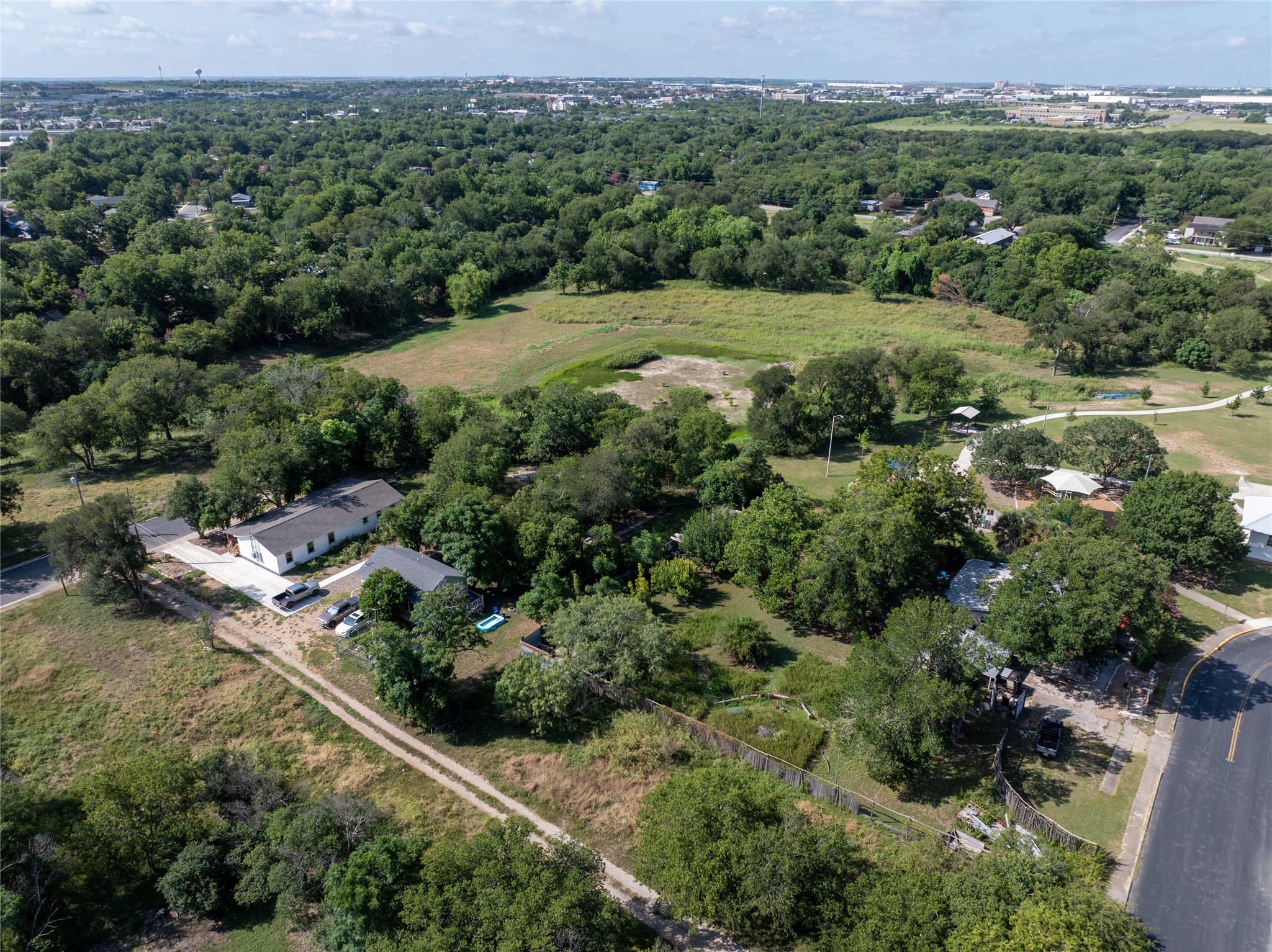 main property photo 15