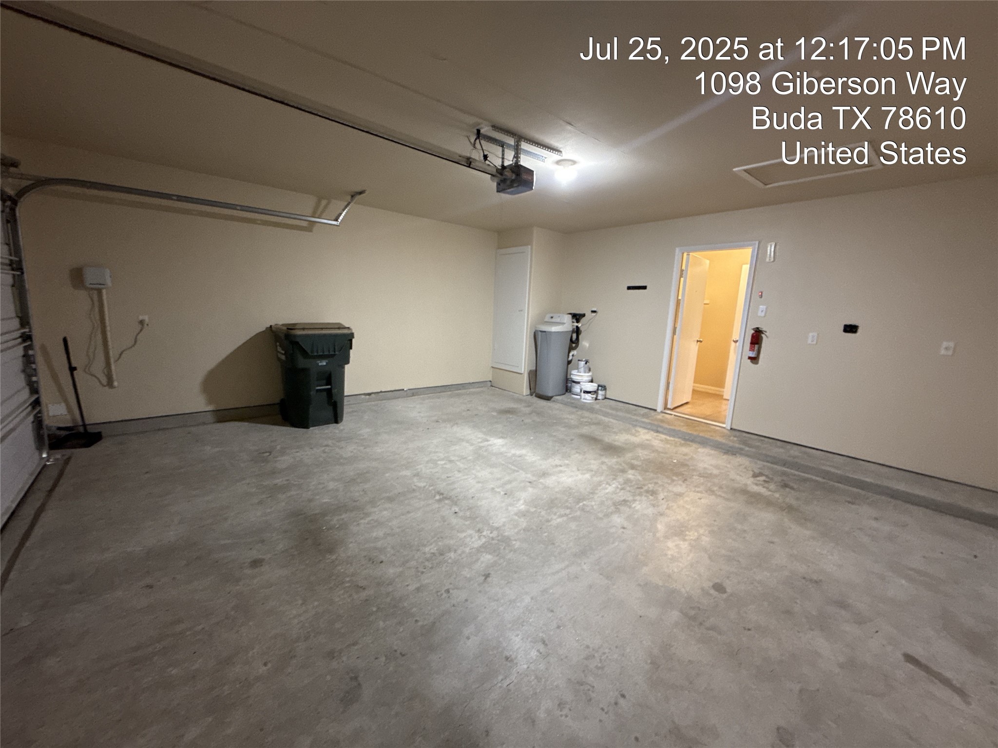 main property photo 15
