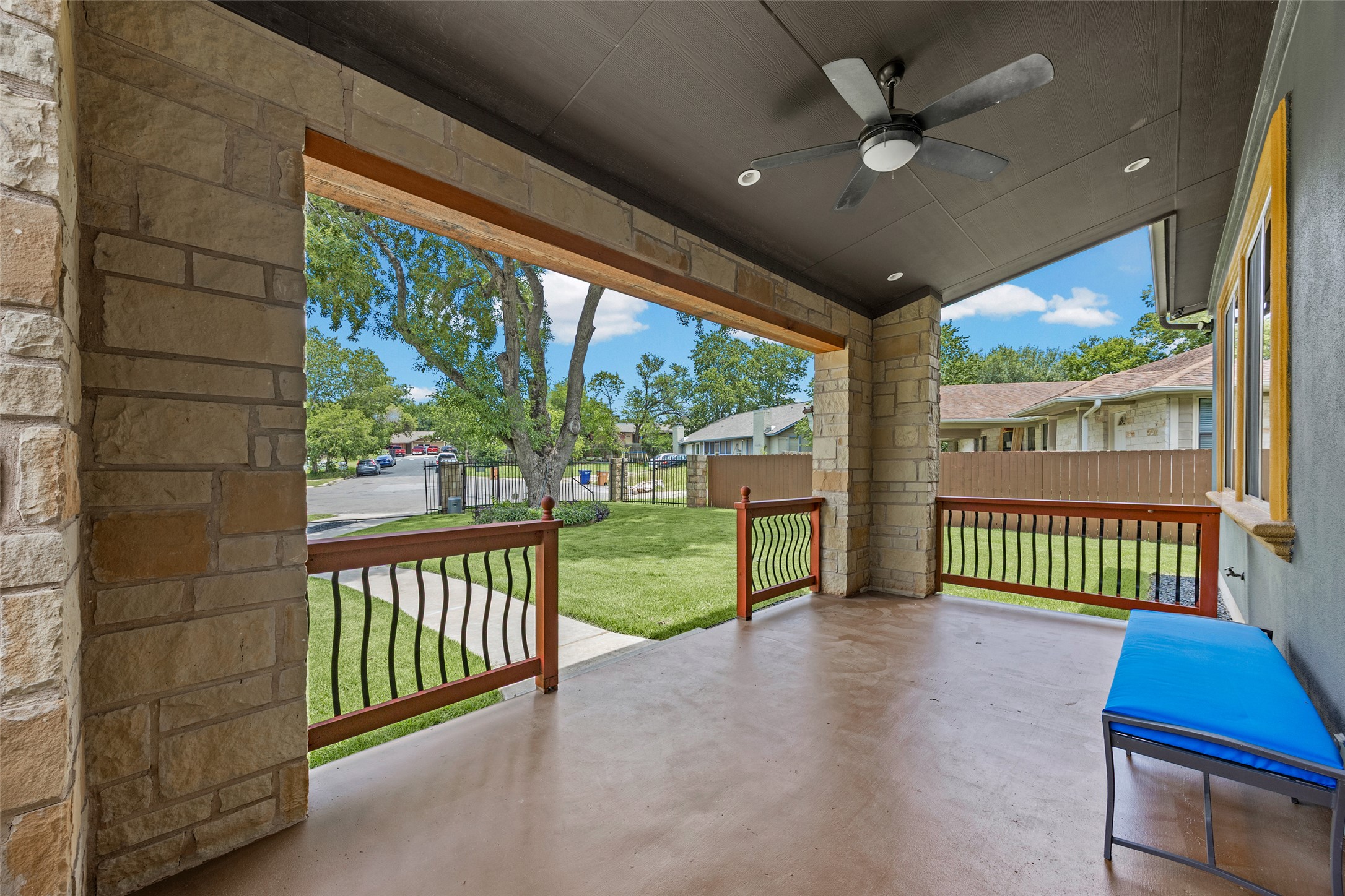 main property photo 33