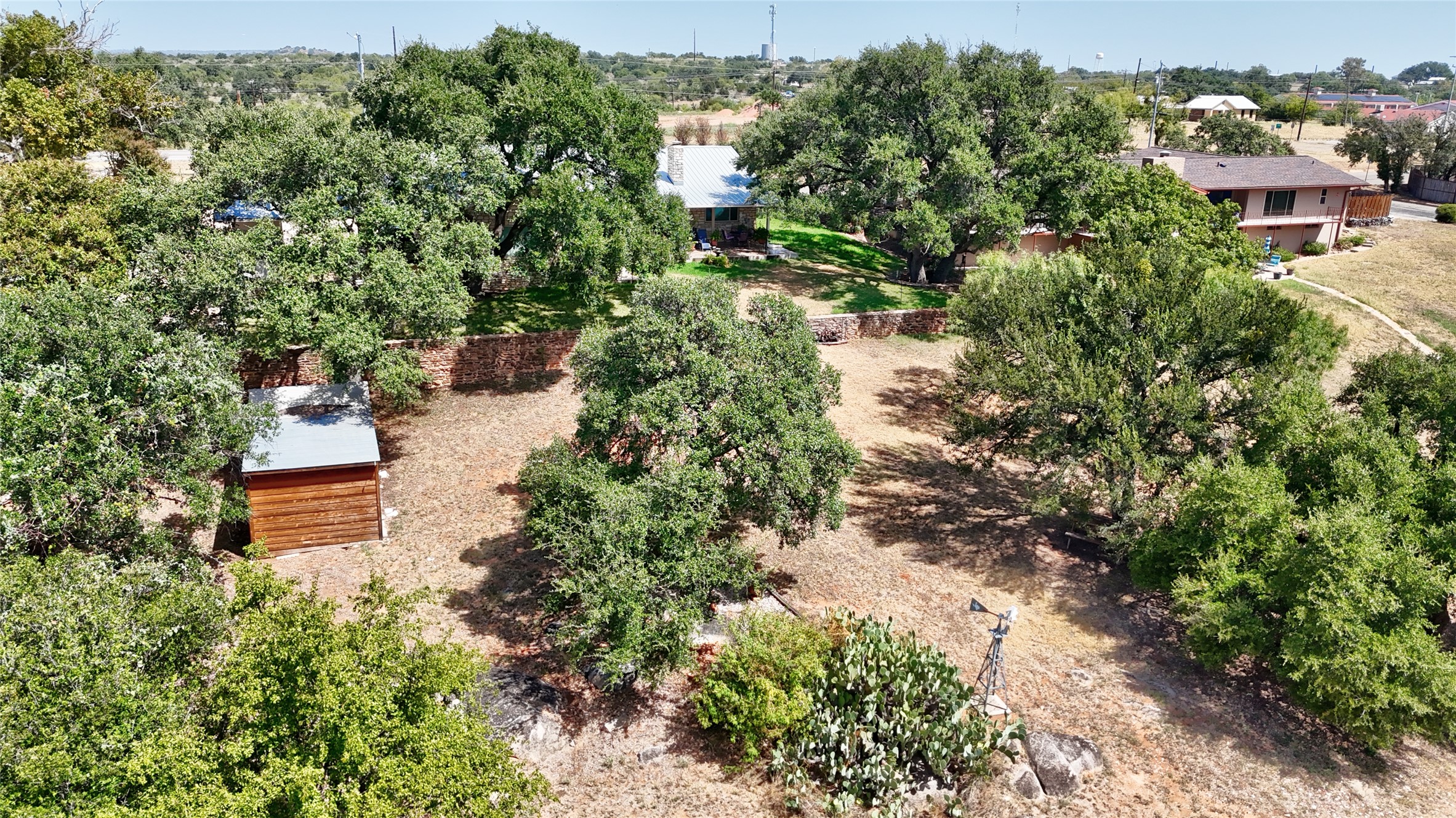 main property photo 29