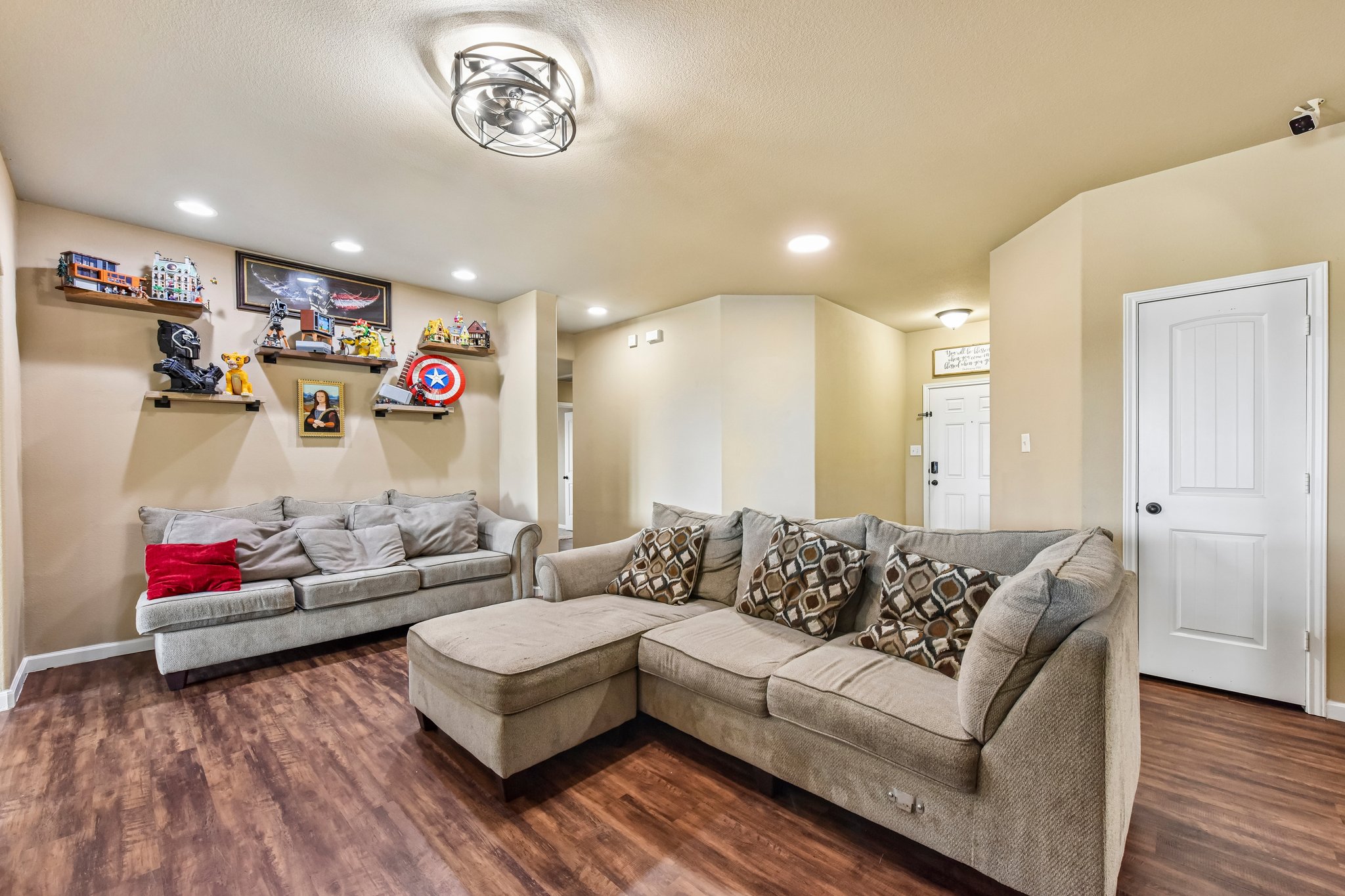 main property photo 12