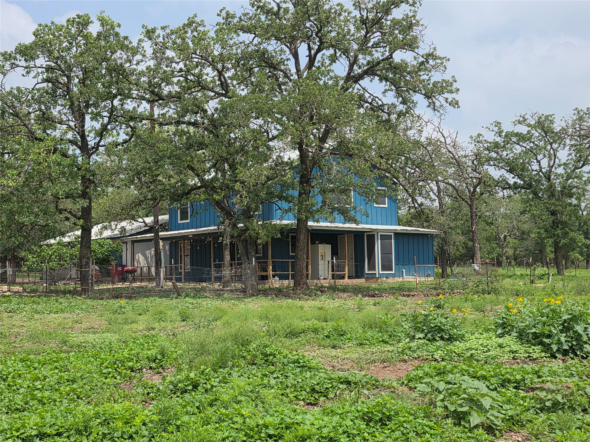 main property photo 39