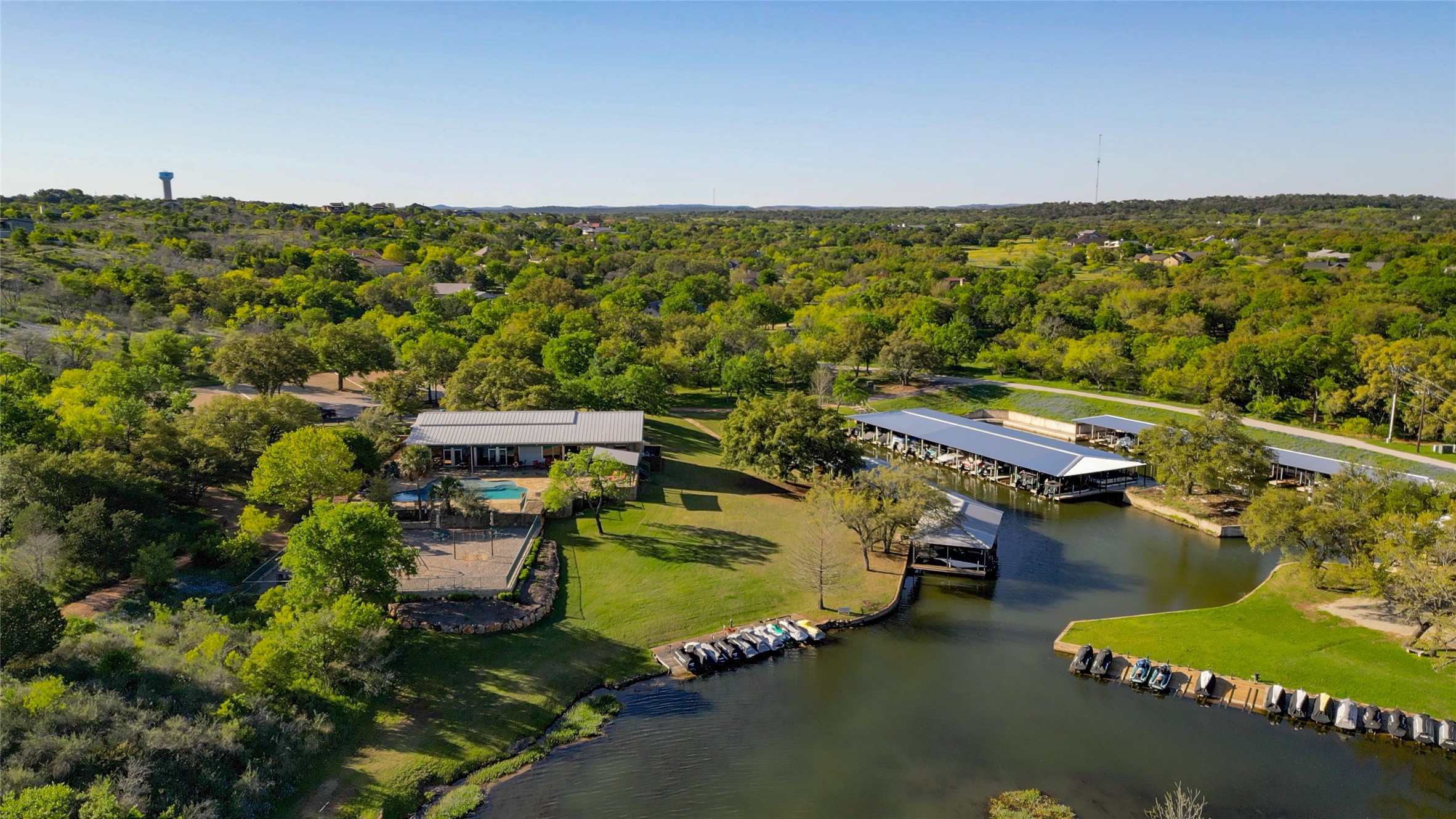 main property photo 28