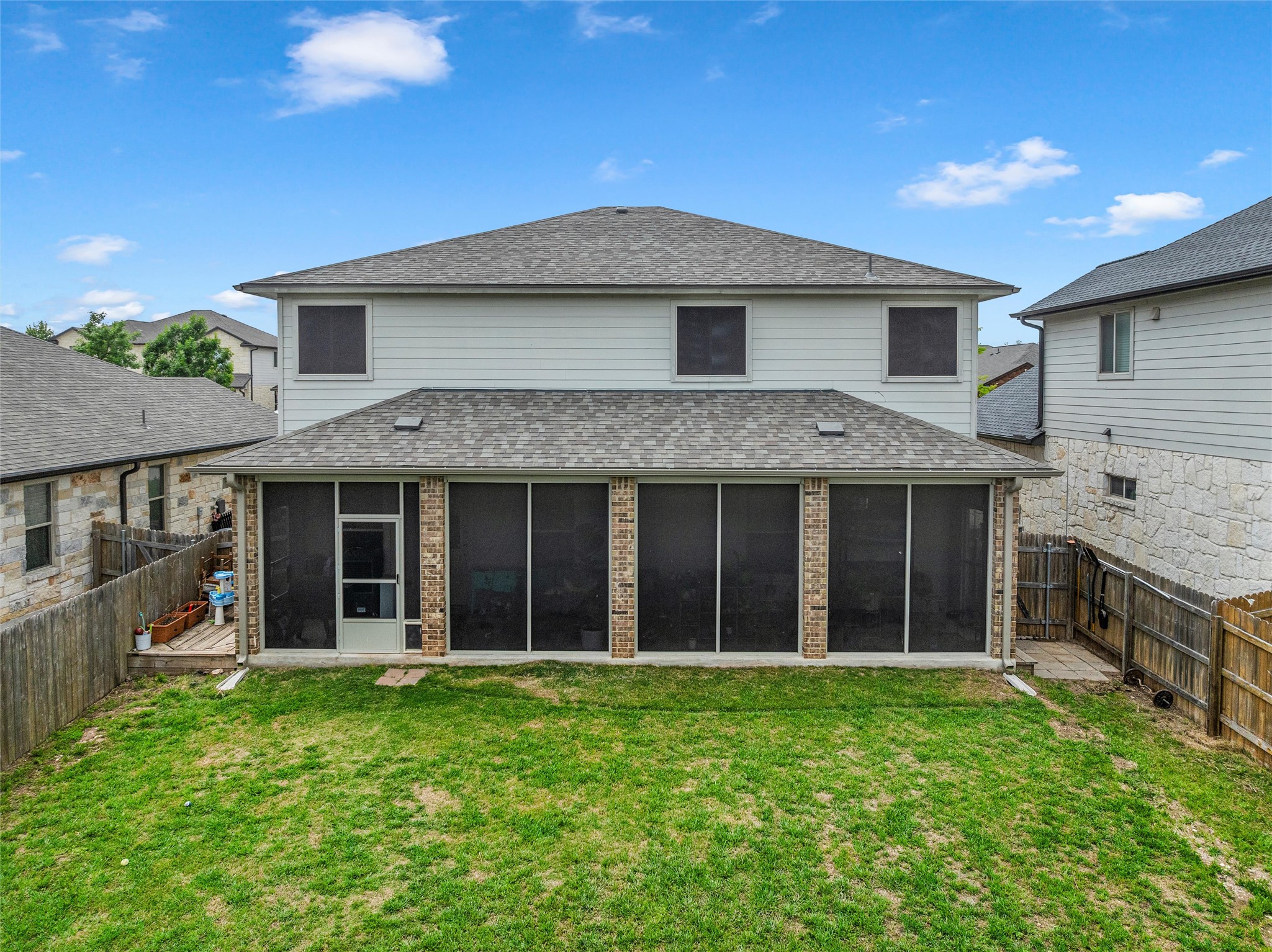 main property photo 33