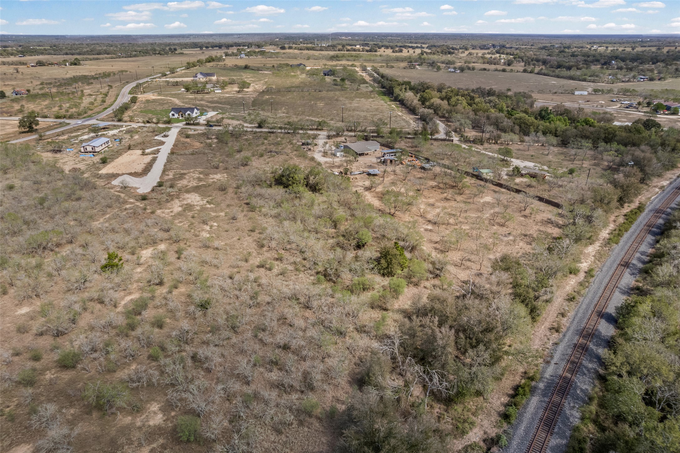main property photo 11
