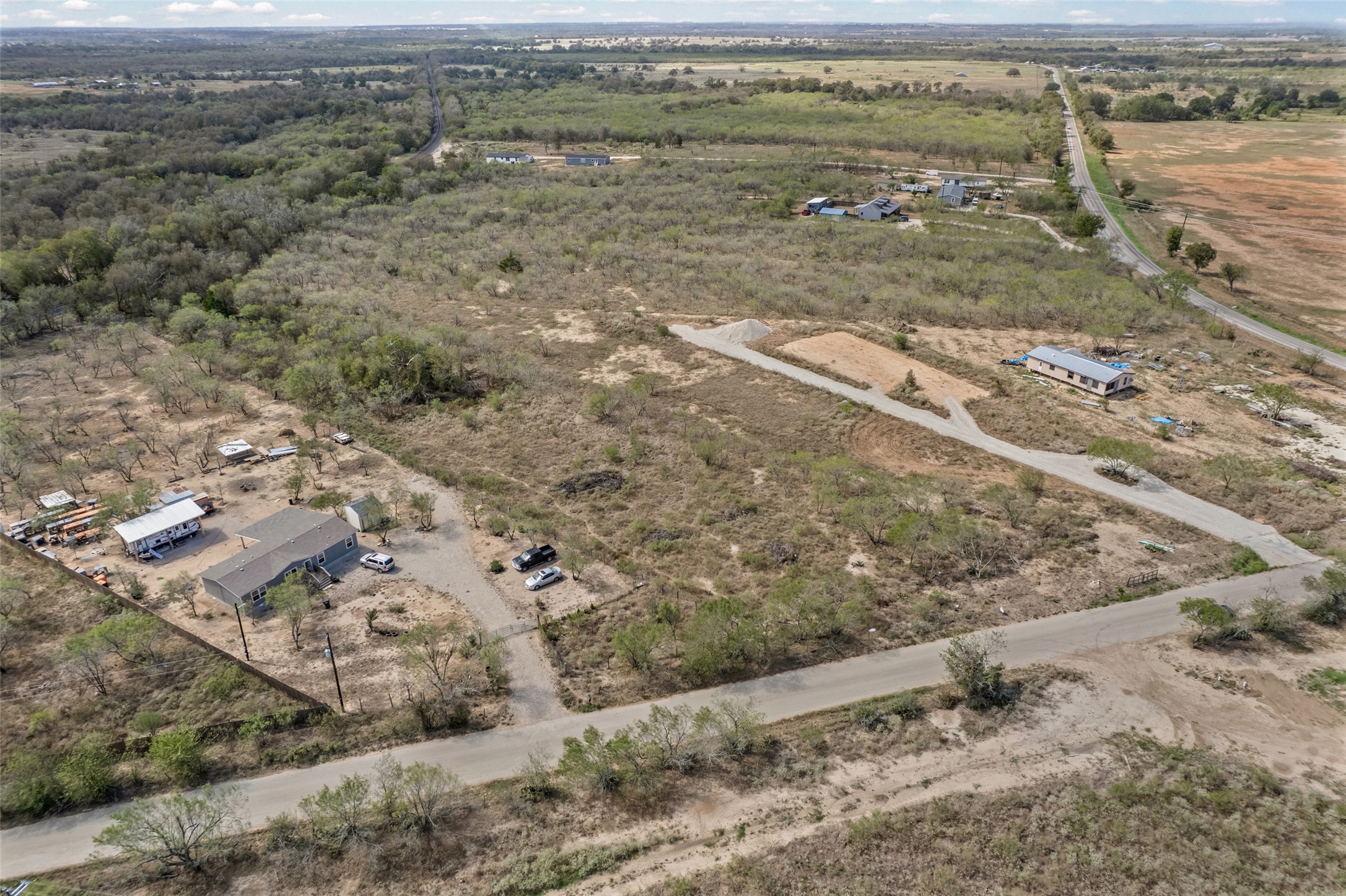 main property photo 16