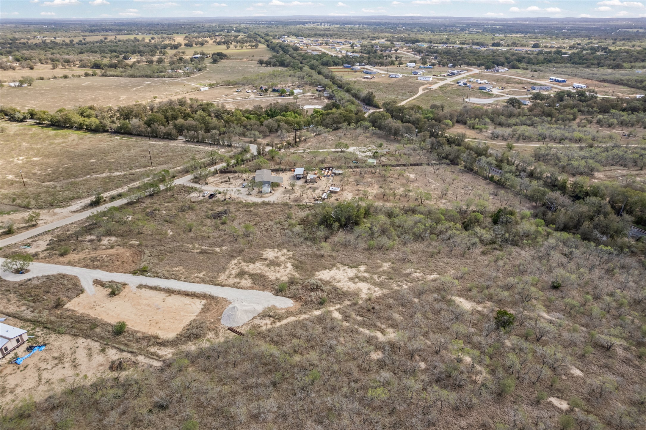 main property photo 9