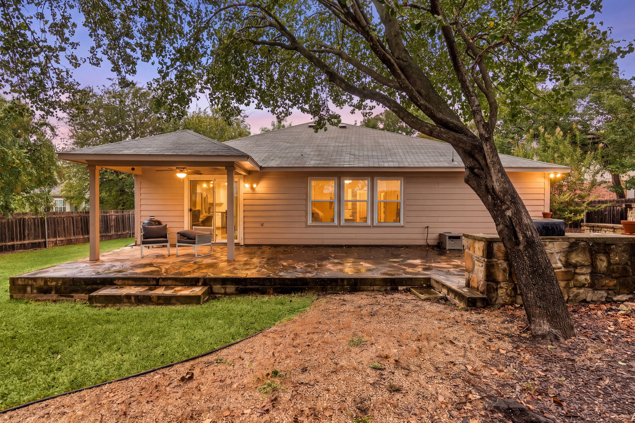 main property photo 22