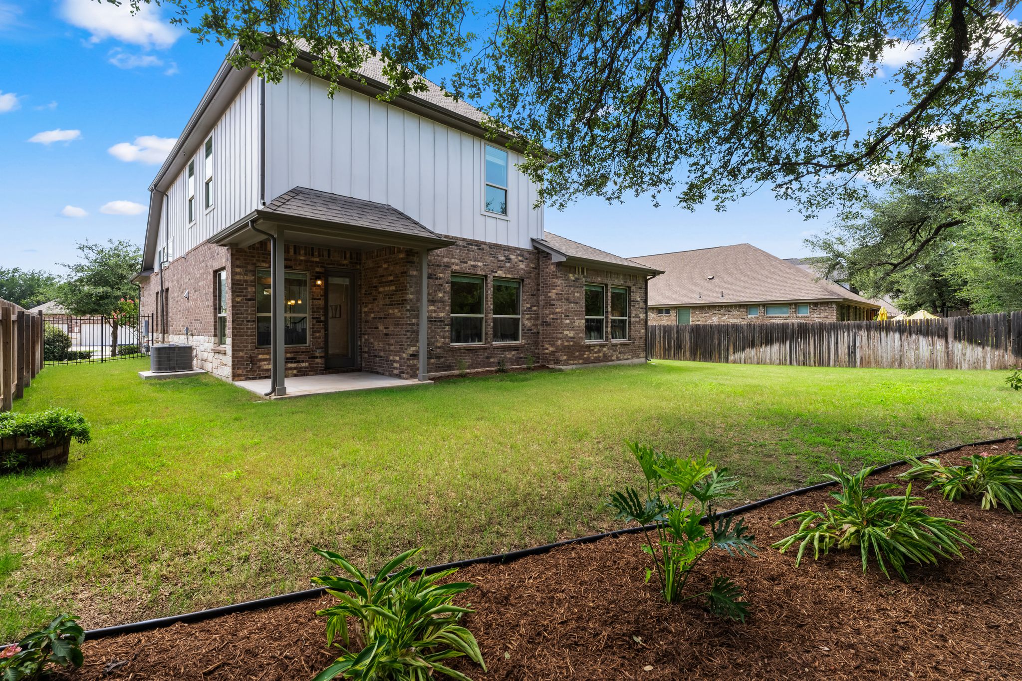 main property photo 29