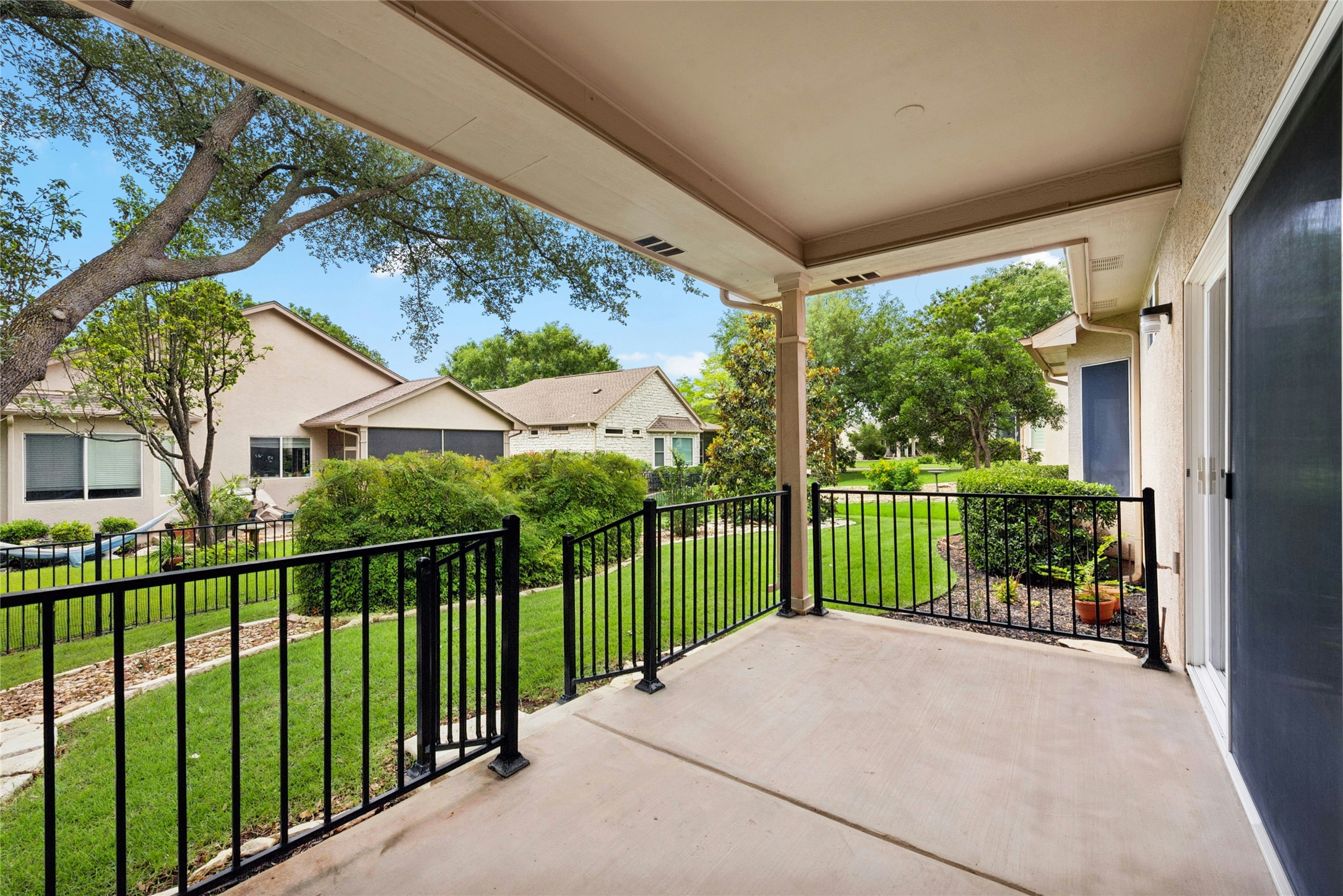 main property photo 22