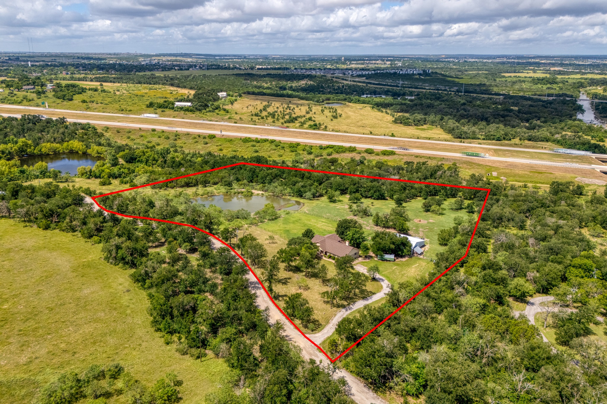 main property photo 11