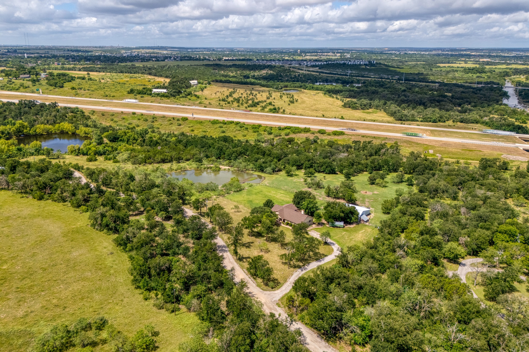 main property photo 8