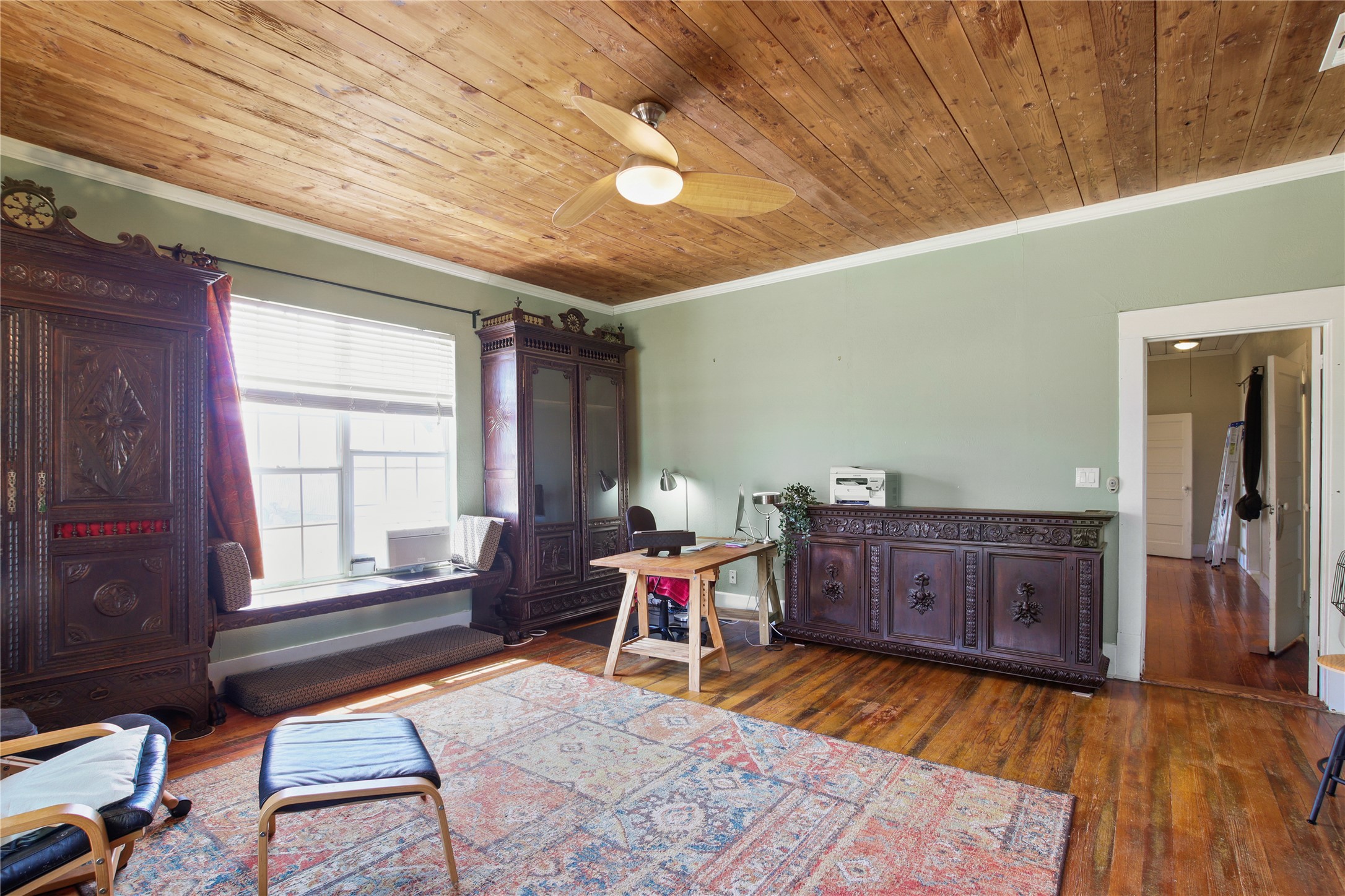 main property photo 11