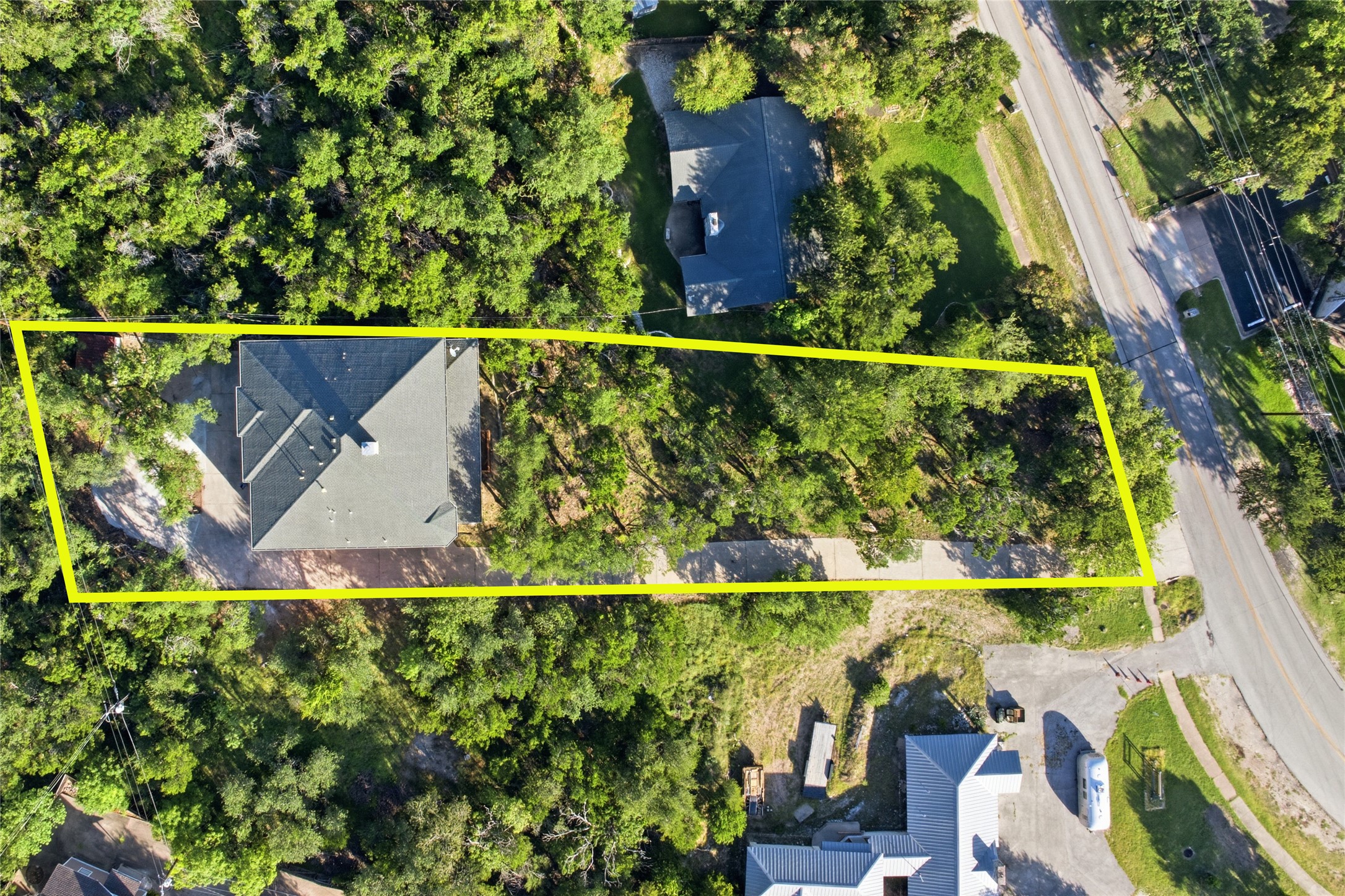 main property photo 37
