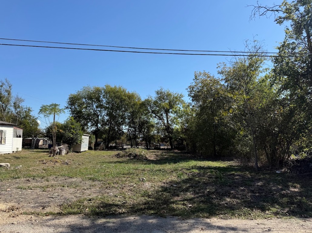 main property photo 11