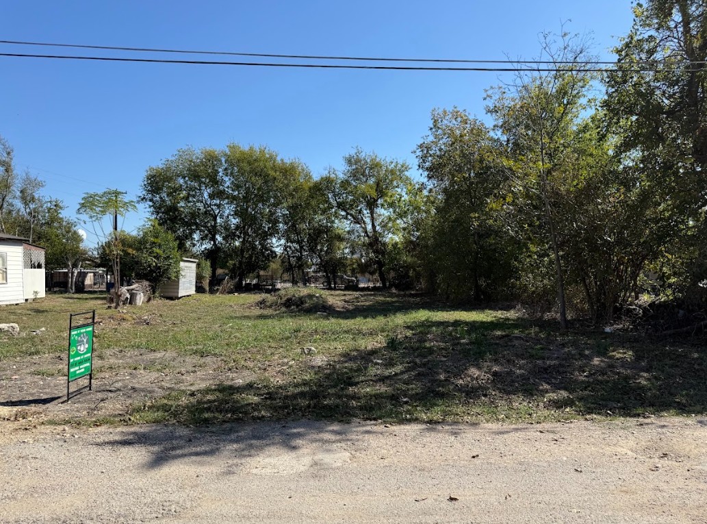 main property photo 9