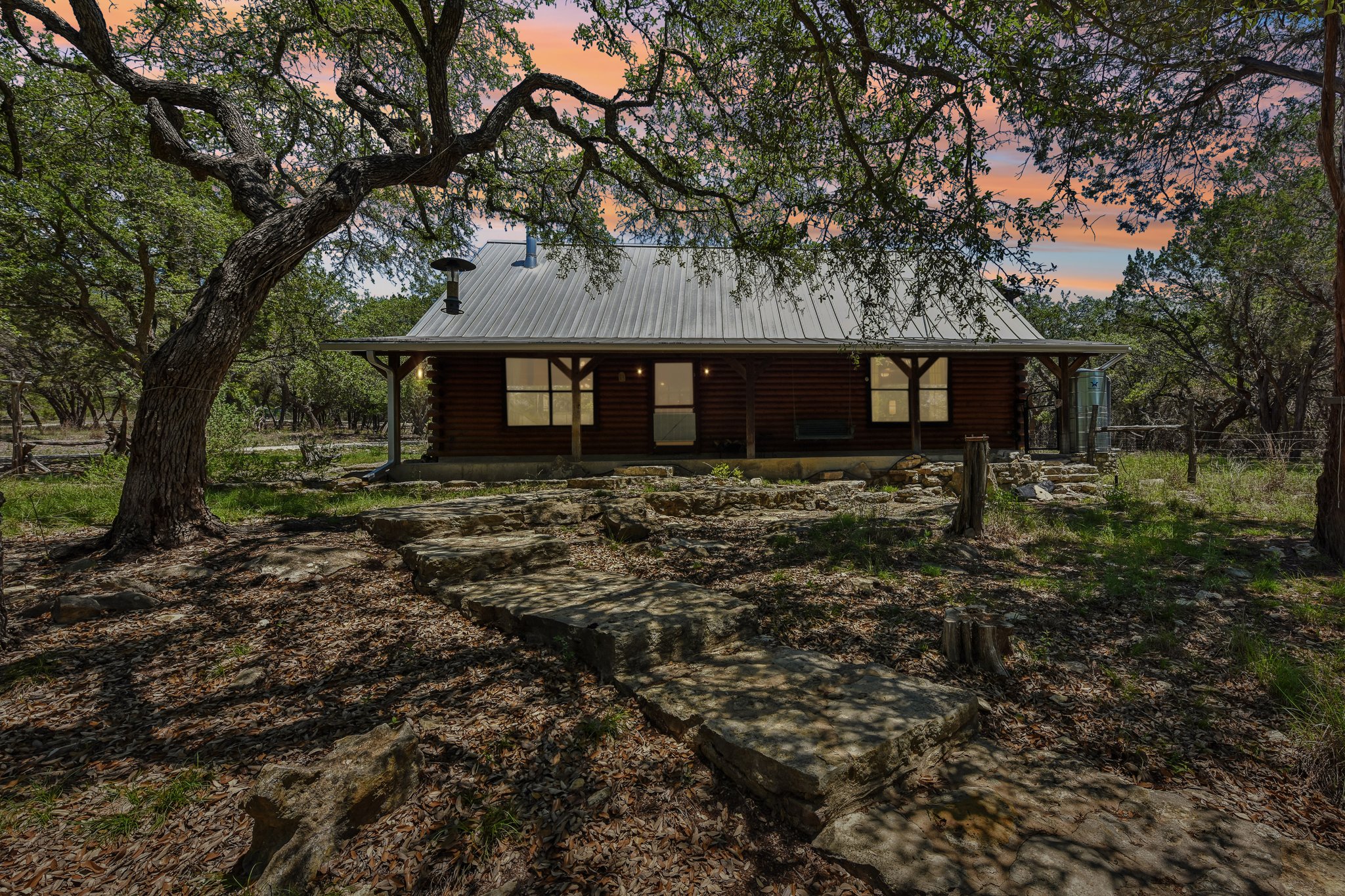 main property photo 29
