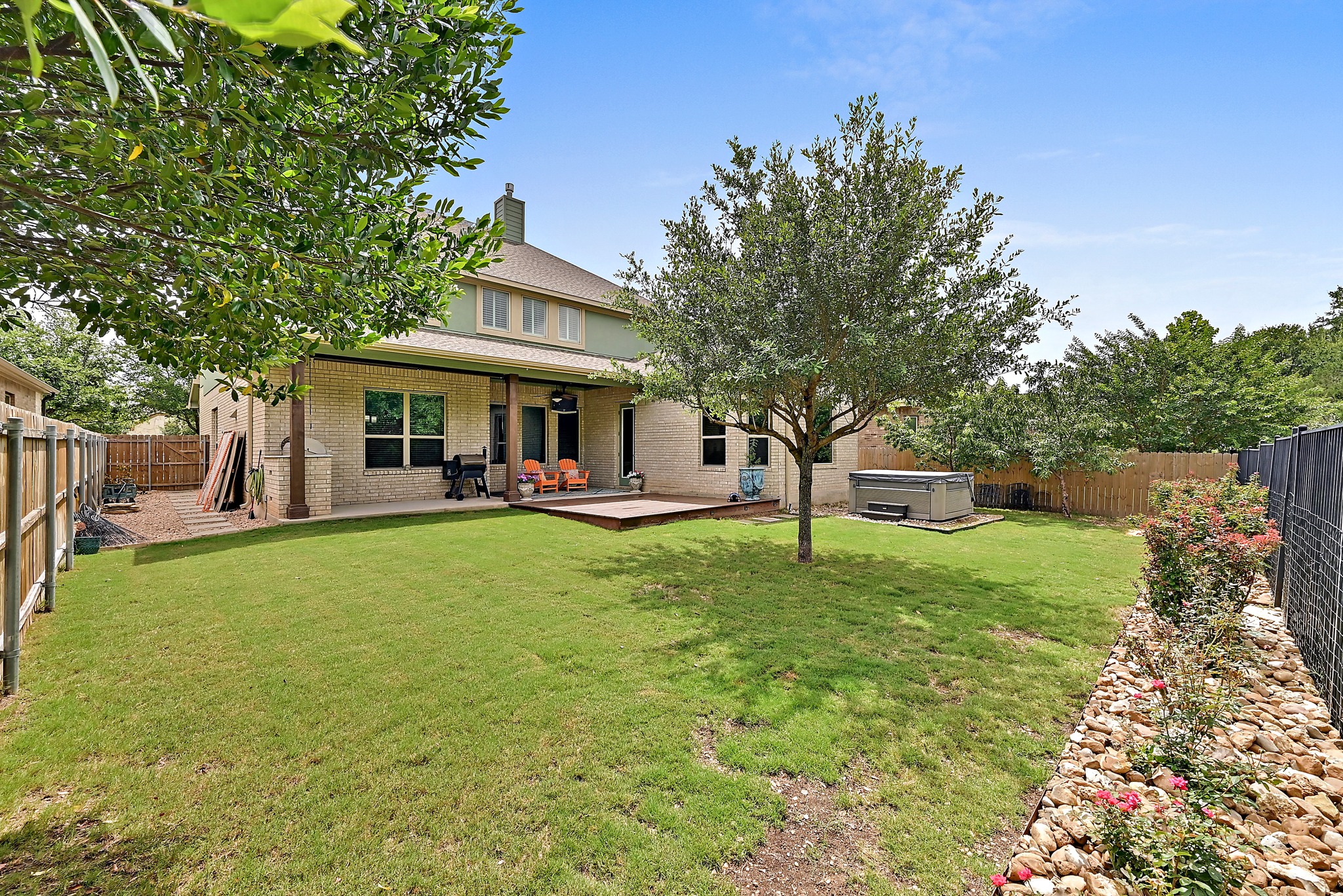 main property photo 38