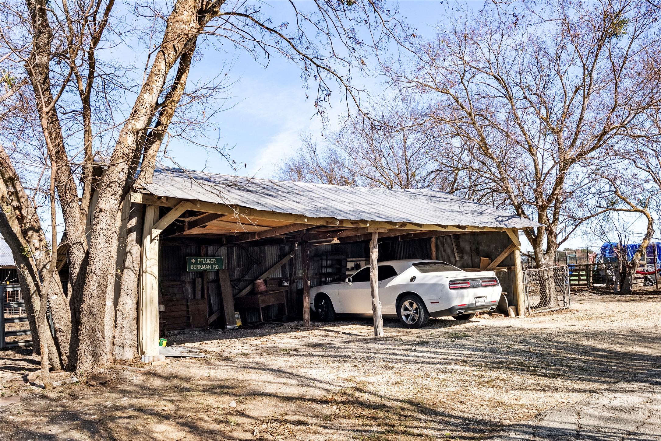 main property photo 33
