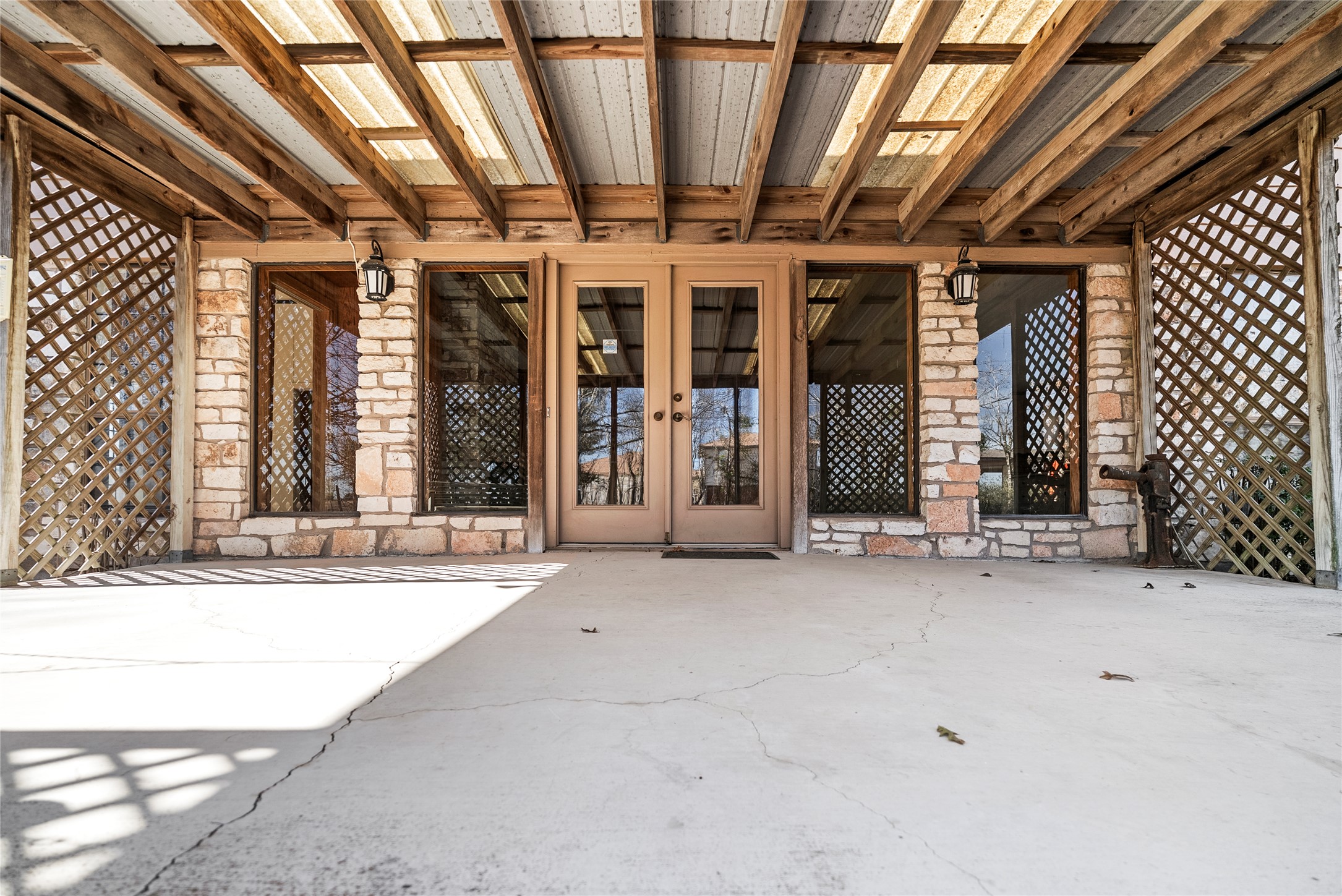 main property photo 38