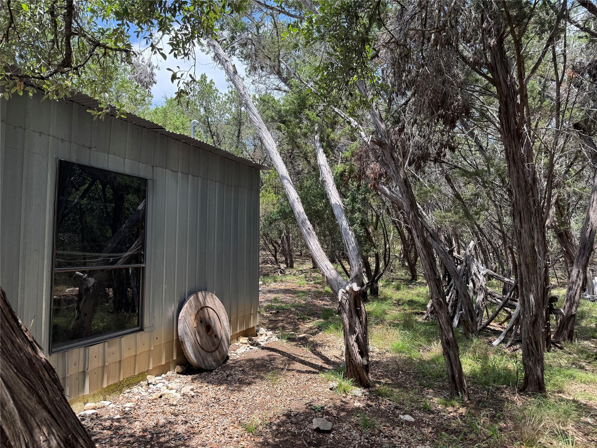 main property photo 6