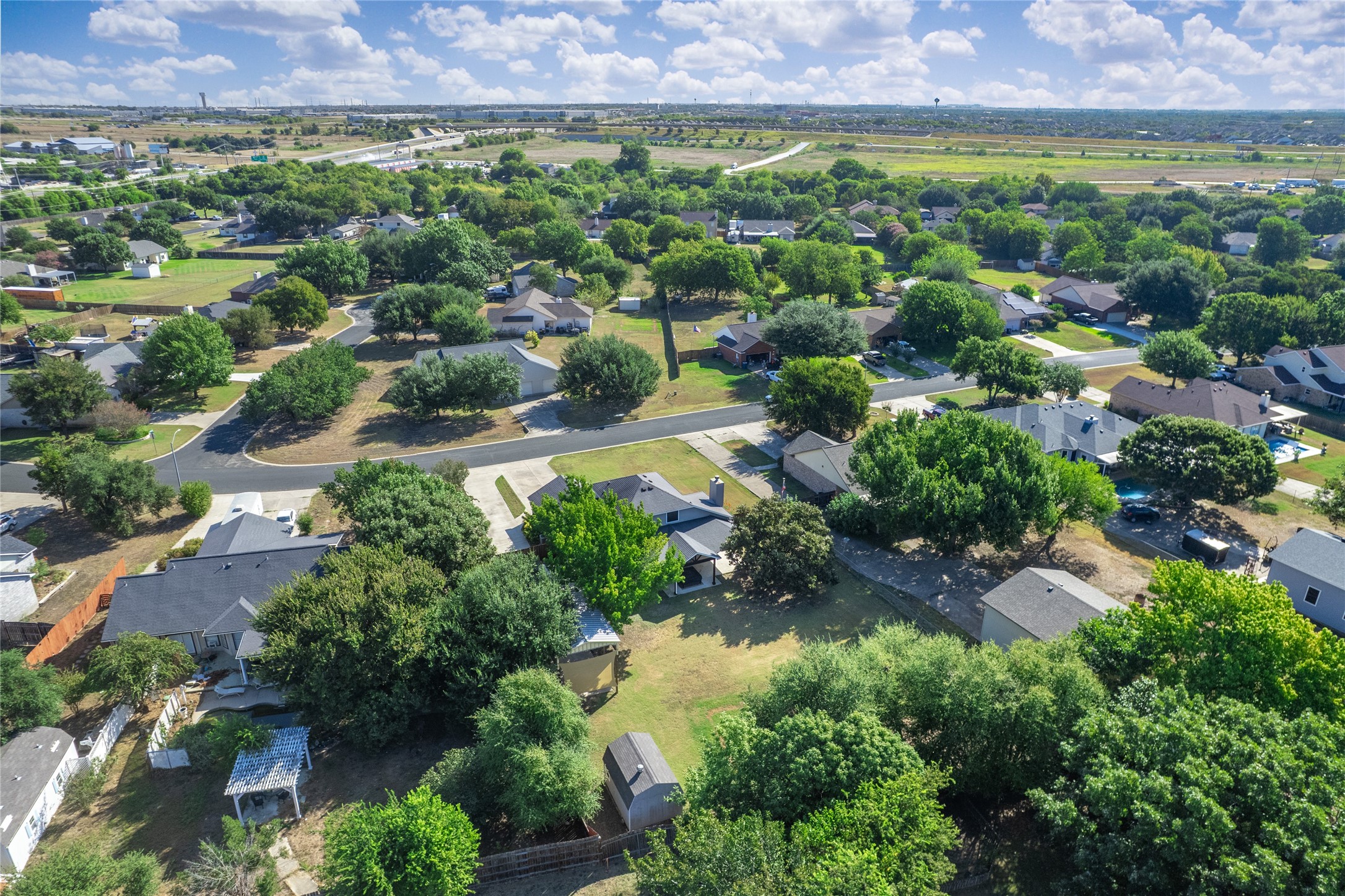 main property photo 35