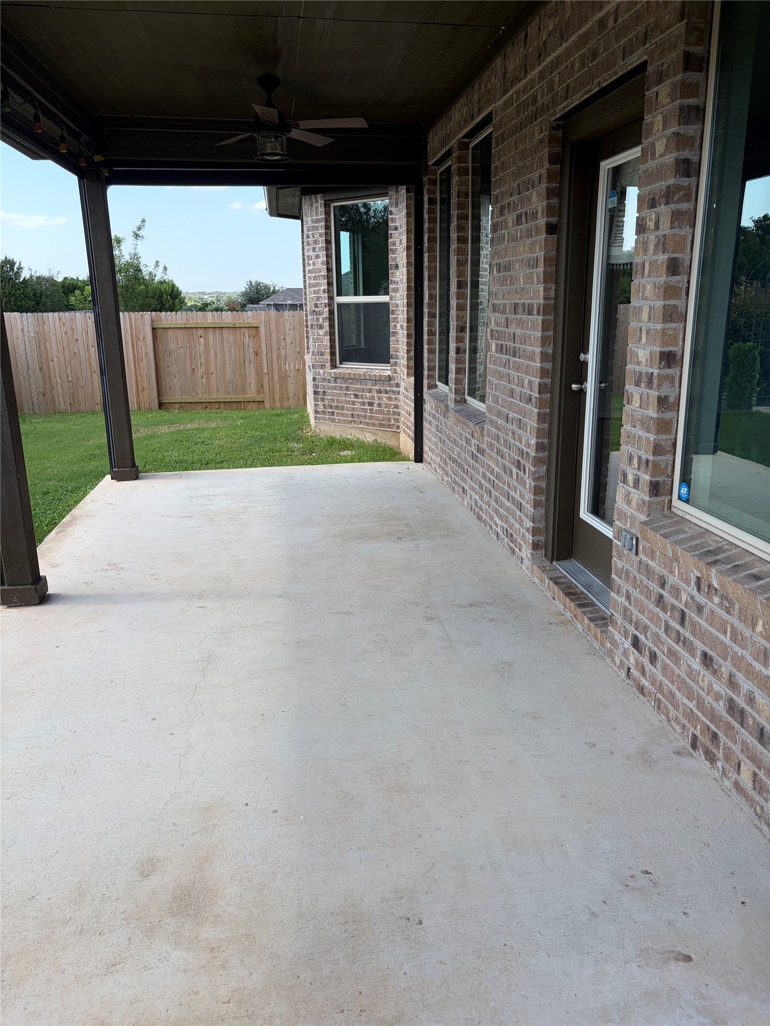main property photo 31