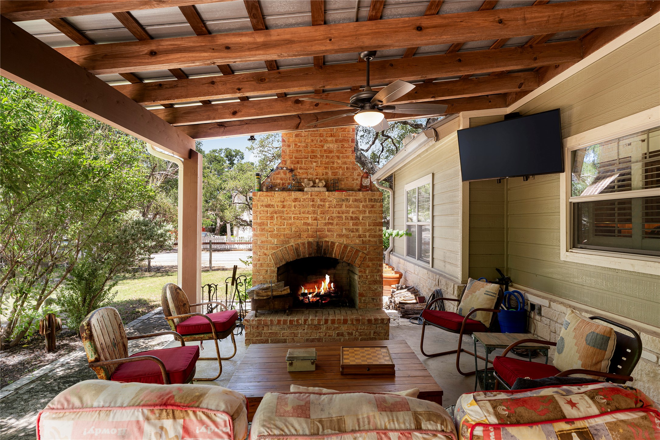 main property photo 36