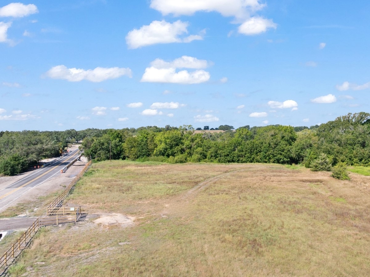 main property photo 7